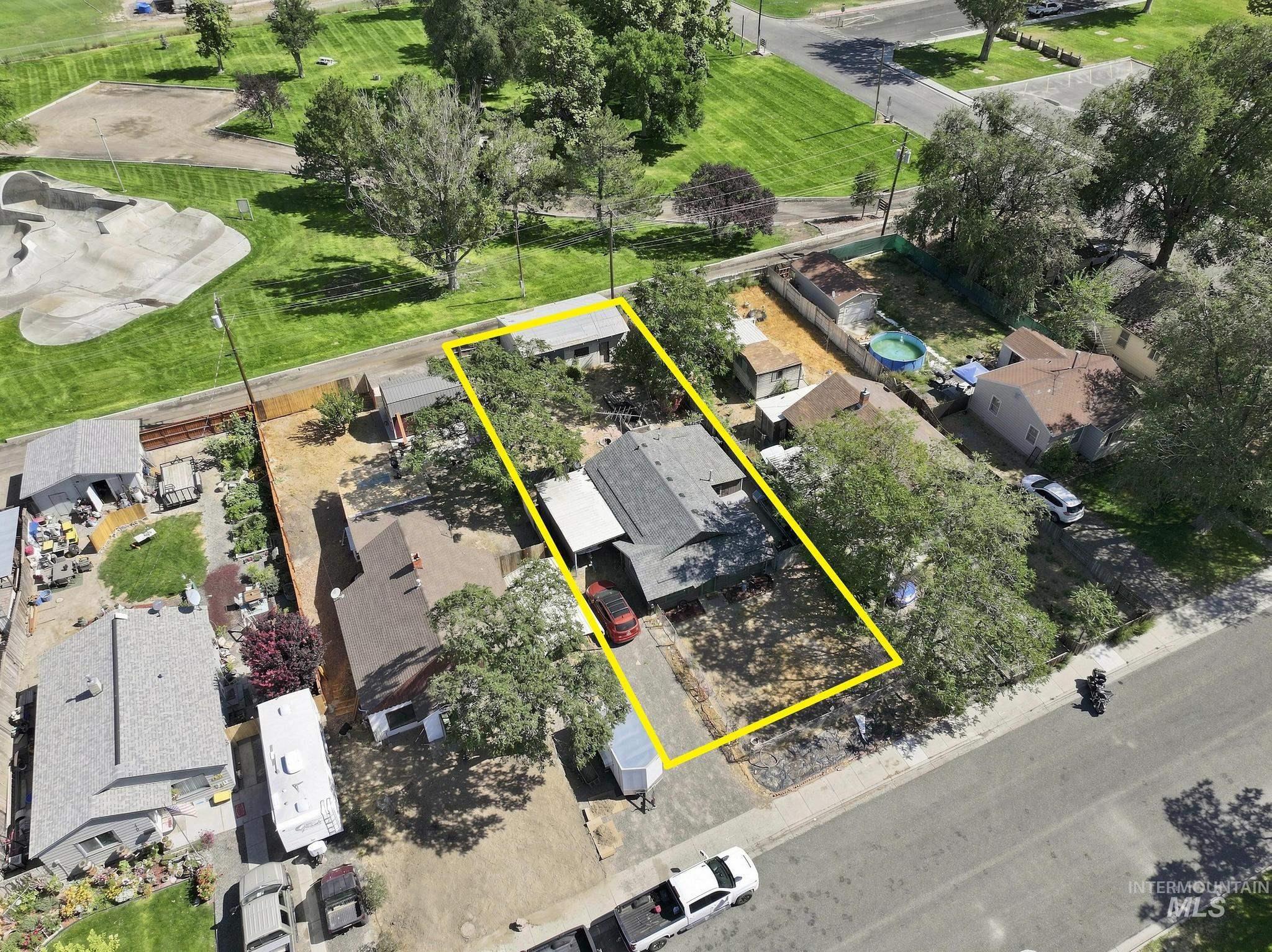 412 7th Ave N, Buhl, Idaho 83316, 2 Bedrooms, 1 Bathroom, Residential For Sale, Price $220,000,MLS 99000104
