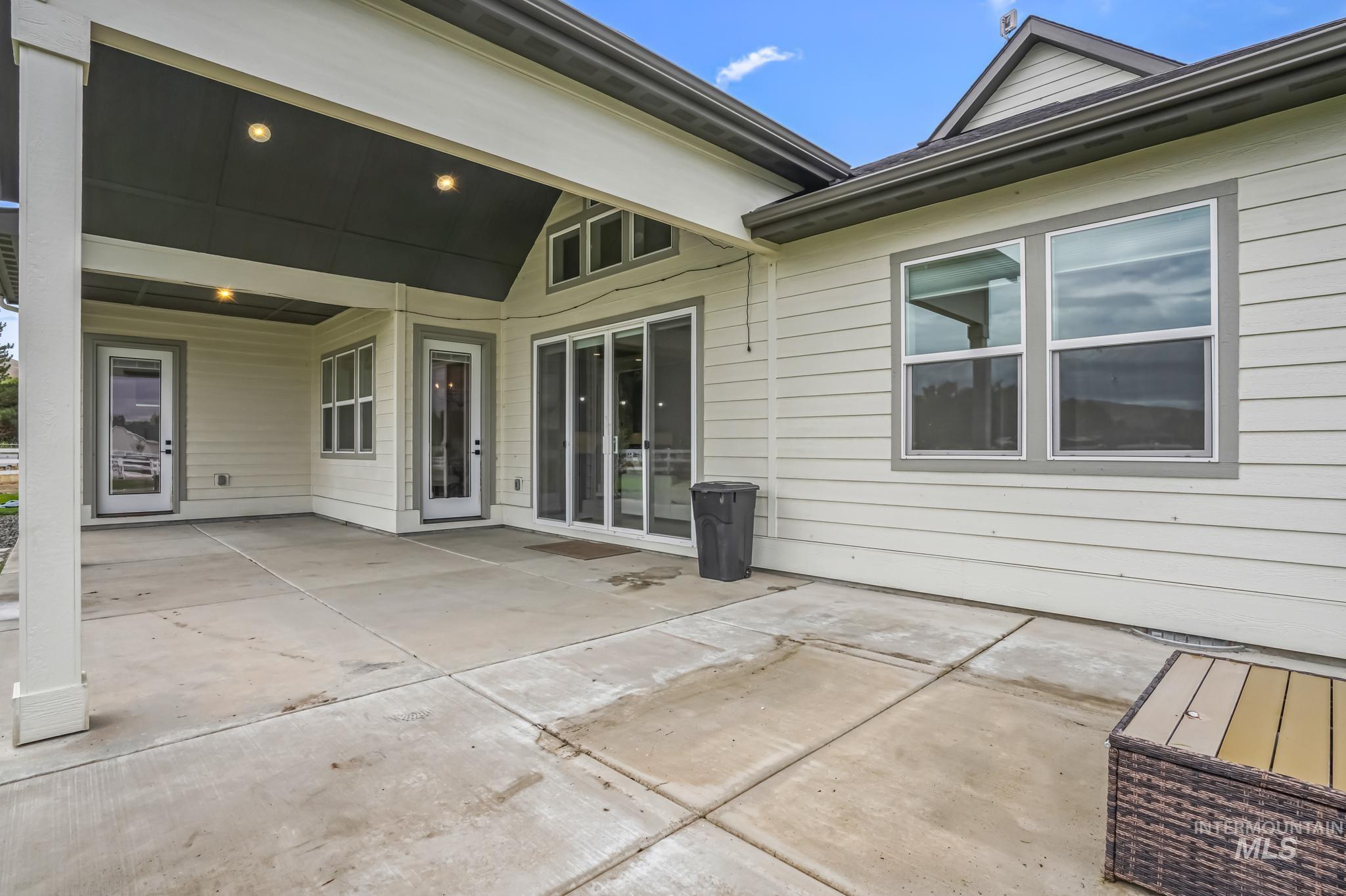 1410 Connelly Ln, Emmett, Idaho 83617, 5 Bedrooms, 3.5 Bathrooms, Residential For Sale, Price $995,000, 99000106