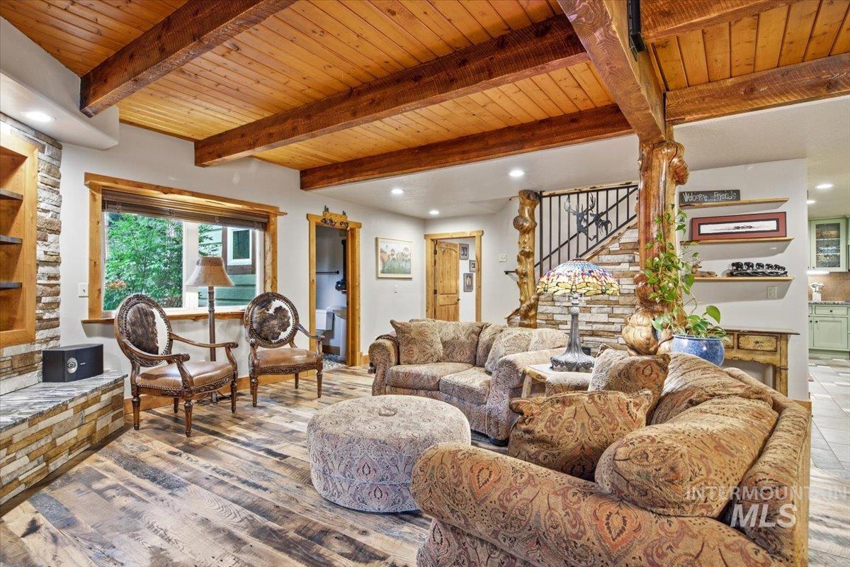 1029 Cee Way Loop, McCall, Idaho 83638, 3 Bedrooms, 3.5 Bathrooms, Residential For Sale, Price $1,395,000,MLS 99000109
