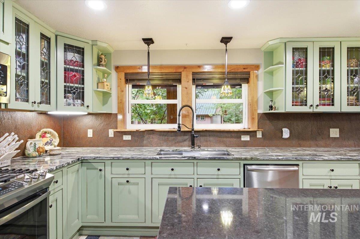 1029 Cee Way Loop, McCall, Idaho 83638, 3 Bedrooms, 3.5 Bathrooms, Residential For Sale, Price $1,395,000,MLS 99000109