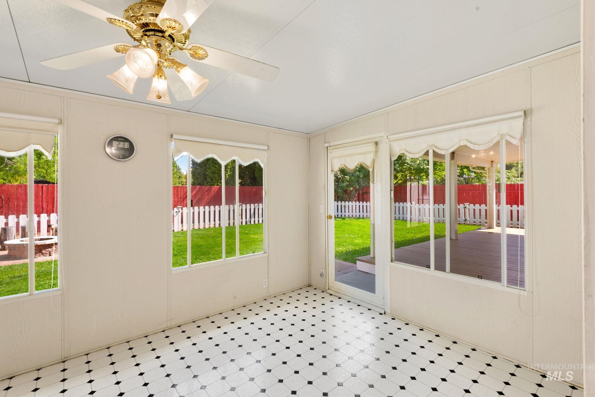 2118 N Springland pl, Boise, Idaho 83713, 4 Bedrooms, 4 Bathrooms, Residential For Sale, Price $635,000,MLS 99000112