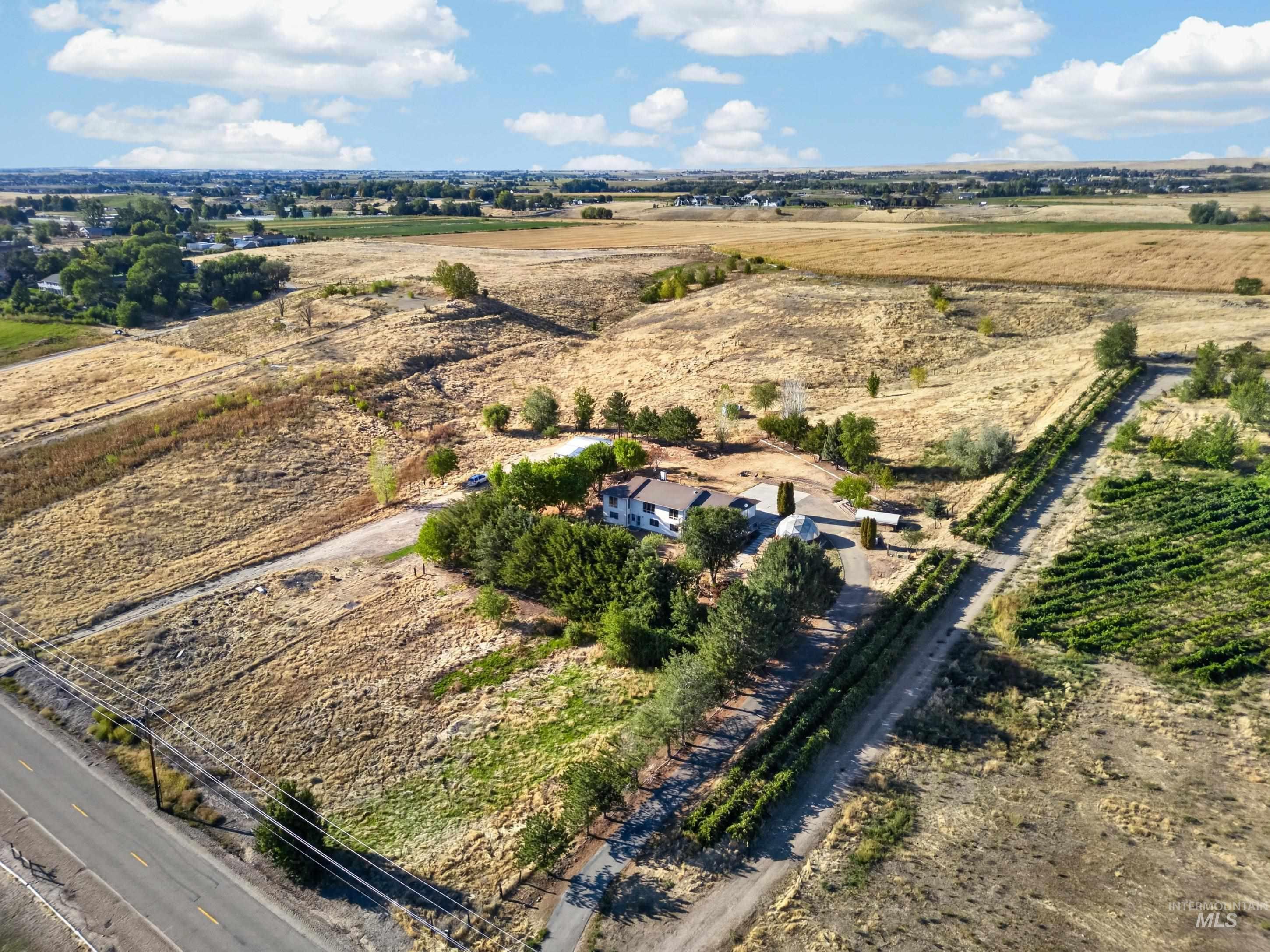 9590 Foothill Rd, Middleton, Idaho 83644, 5 Bedrooms, 2.5 Bathrooms, Residential For Sale, Price $895,000,MLS 99000128