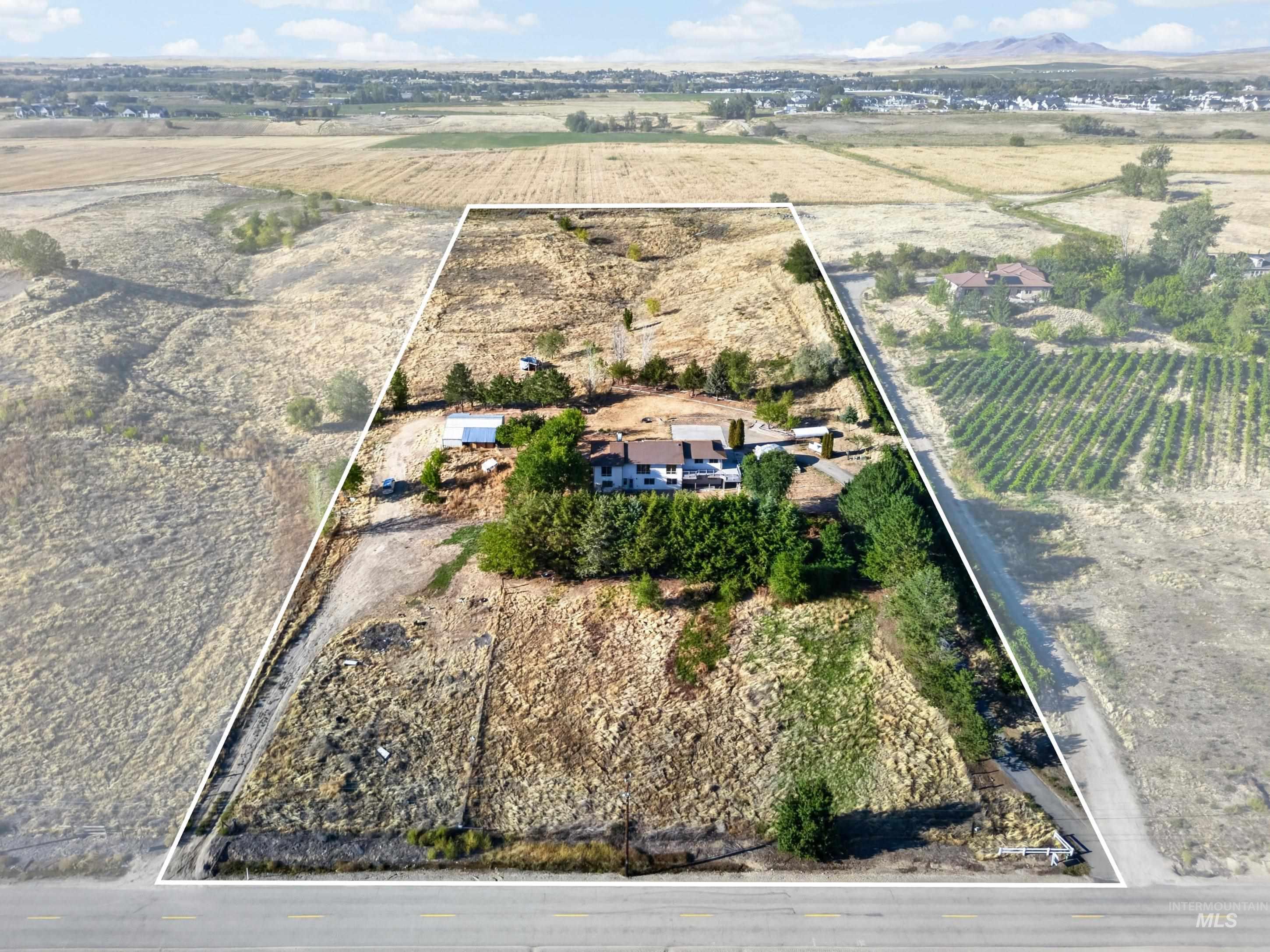 9590 Foothill Rd, Middleton, Idaho 83644, 5 Bedrooms, 2.5 Bathrooms, Residential For Sale, Price $895,000,MLS 99000128