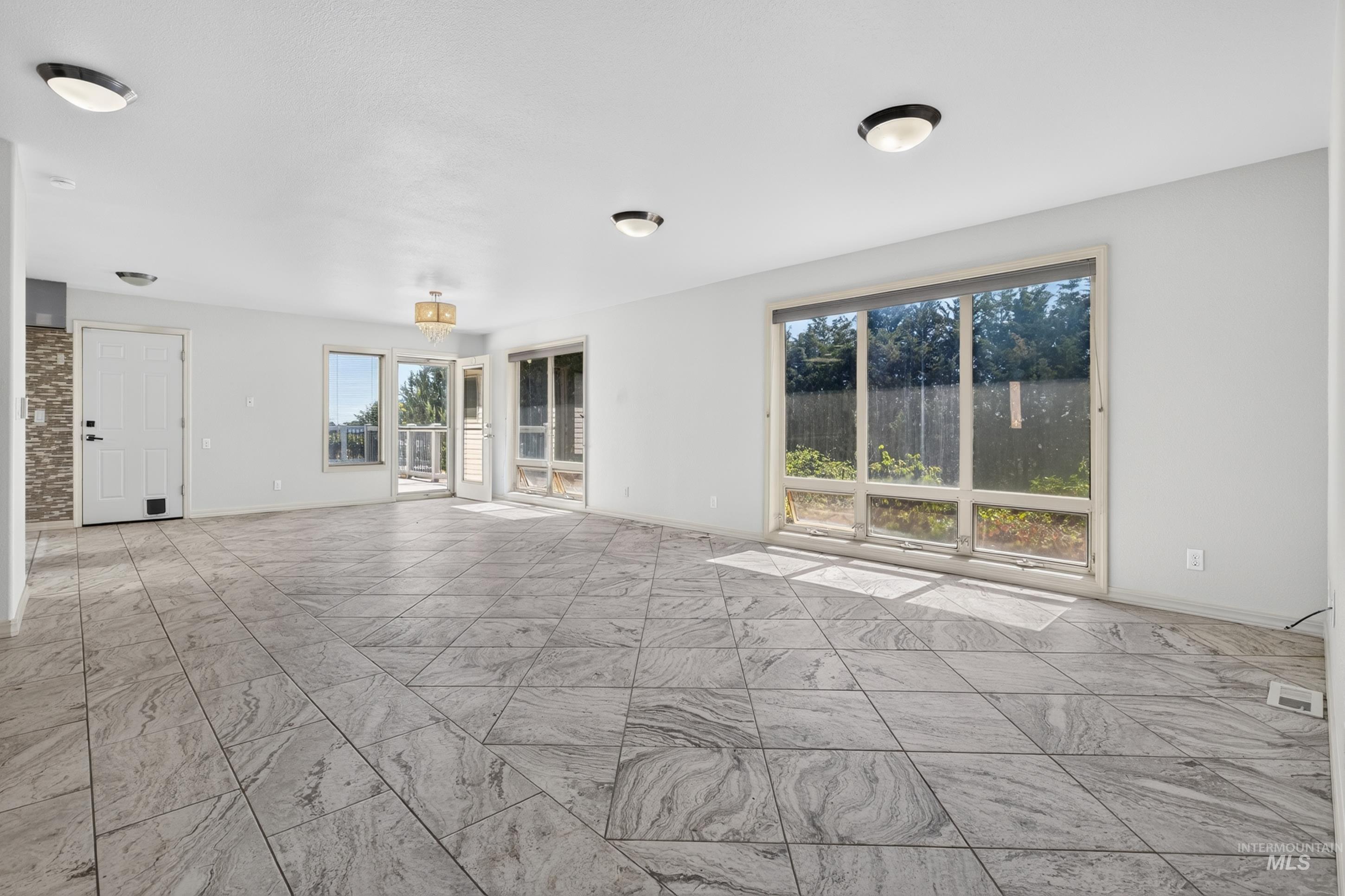 9590 Foothill Rd, Middleton, Idaho 83644, 5 Bedrooms, 2.5 Bathrooms, Residential For Sale, Price $895,000,MLS 99000128