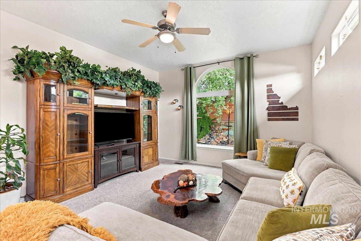 5880 S Staaten Ave, Boise, Idaho 83709, 3 Bedrooms, 2 Bathrooms, Residential For Sale, Price $479,900,MLS 99000130