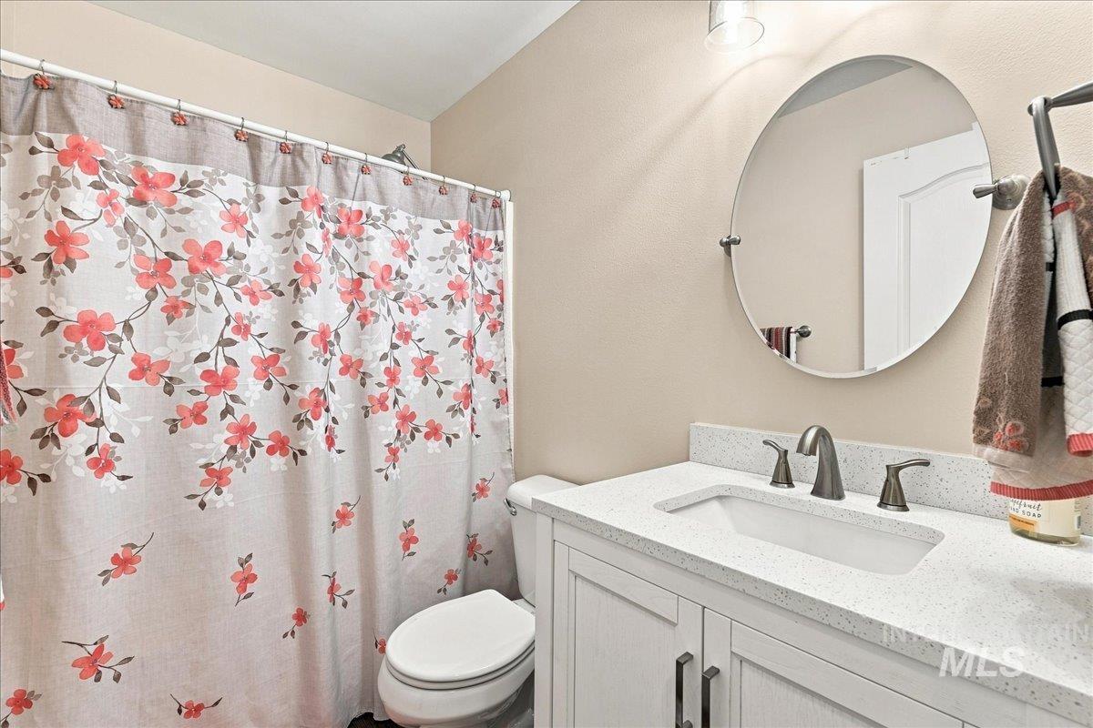 5880 S Staaten Ave, Boise, Idaho 83709, 3 Bedrooms, 2 Bathrooms, Residential For Sale, Price $479,900,MLS 99000130