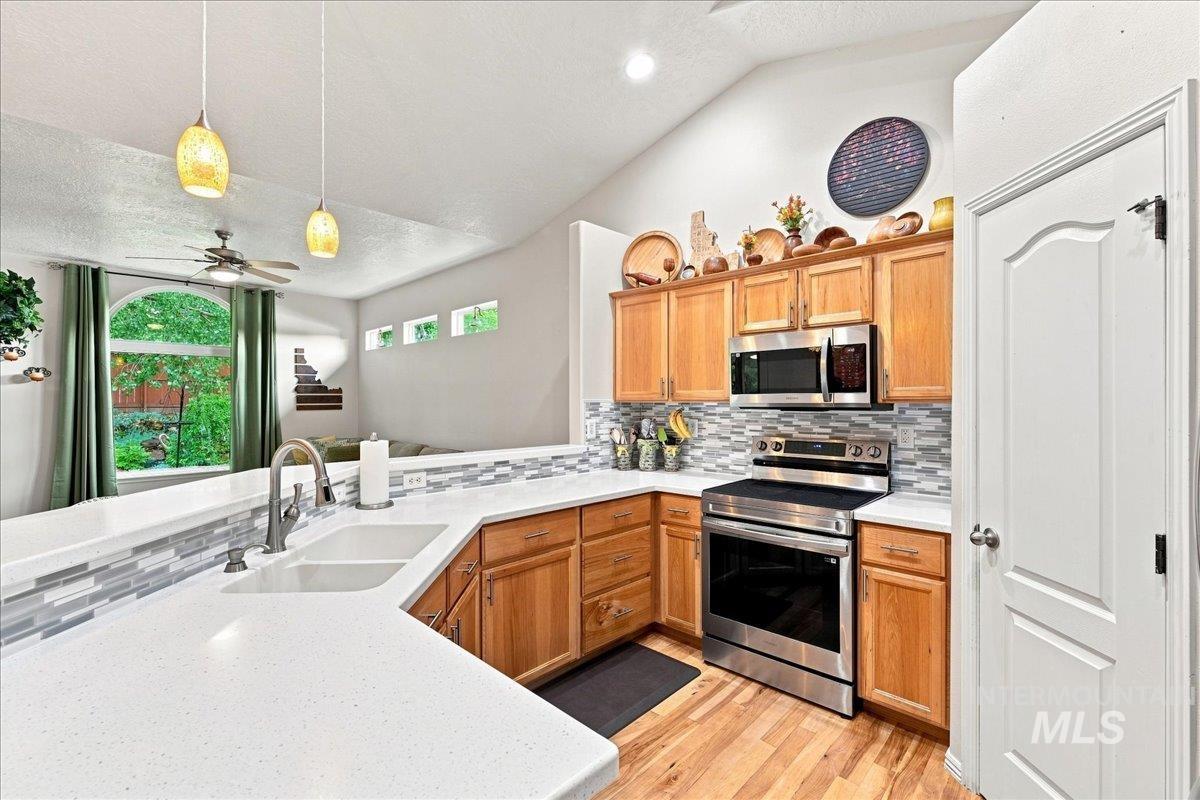 5880 S Staaten Ave, Boise, Idaho 83709, 3 Bedrooms, 2 Bathrooms, Residential For Sale, Price $479,900,MLS 99000130