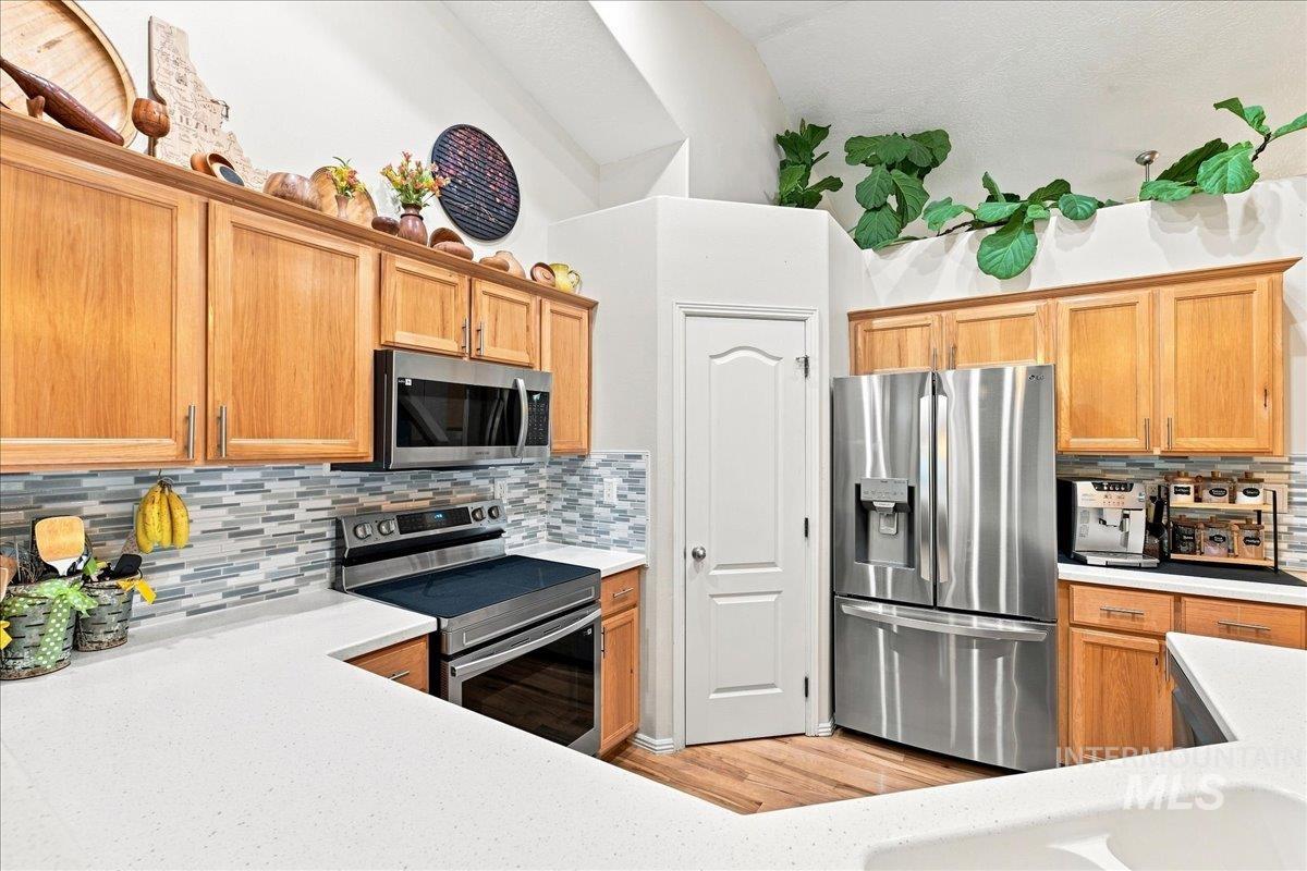 5880 S Staaten Ave, Boise, Idaho 83709, 3 Bedrooms, 2 Bathrooms, Residential For Sale, Price $479,900,MLS 99000130