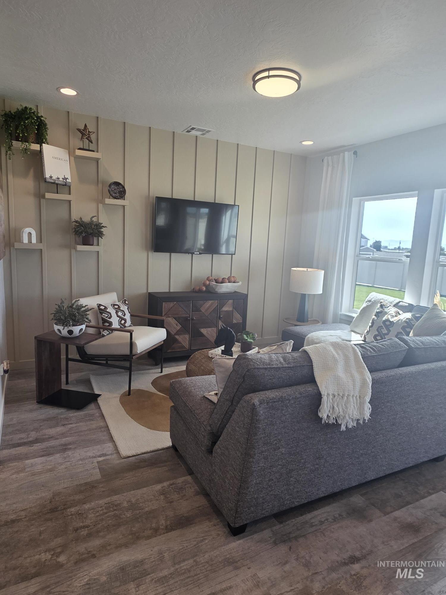 9496 S Stonefly Ave., Kuna, Idaho 83634, 3 Bedrooms, 2.5 Bathrooms, Residential For Sale, Price $391,990,MLS 99000134