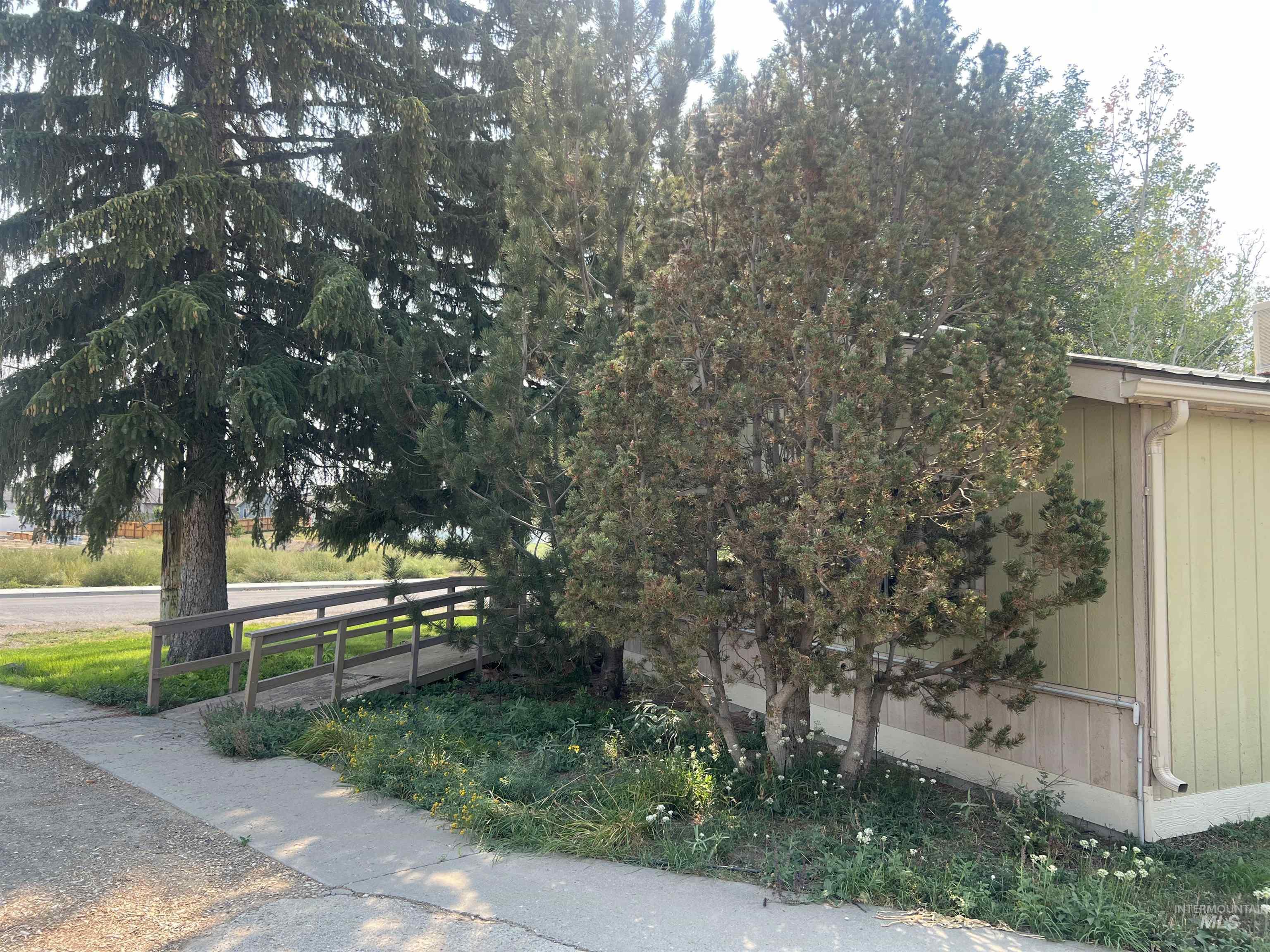 919 & 921 S. Fir, Jerome, Idaho 83338, 2 Bedrooms, 2 Bathrooms, Residential For Sale, Price $349,900, 99000135