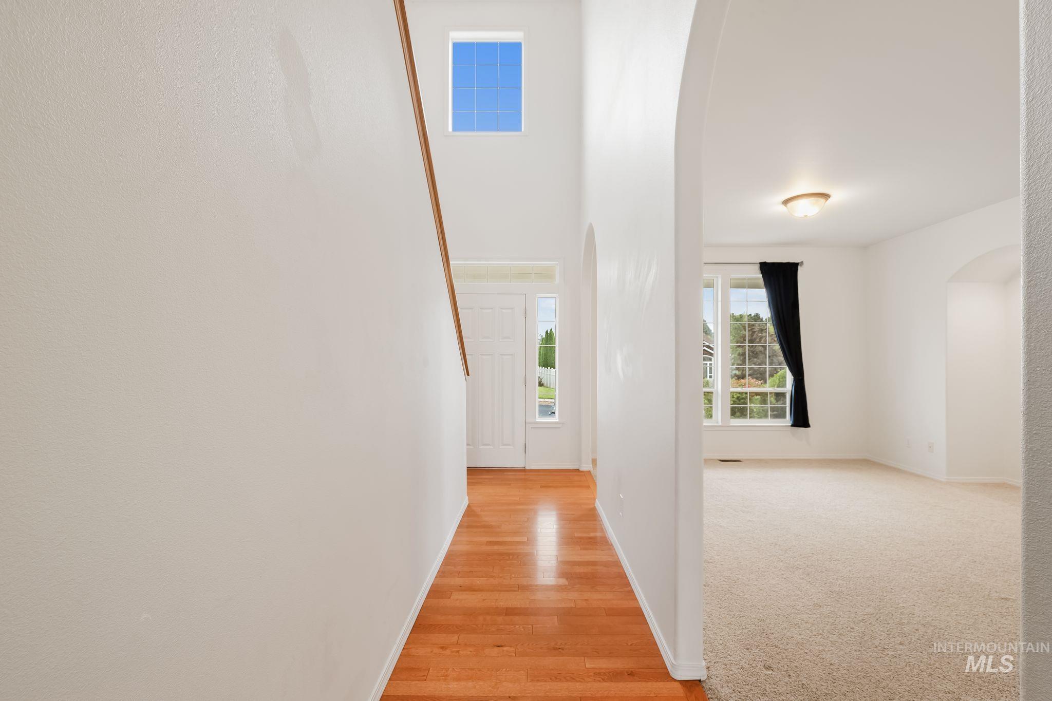 225 Sanna Court, Pullman, Washington 99163, 4 Bedrooms, 3 Bathrooms, Residential For Sale, Price $585,000,MLS 99000139