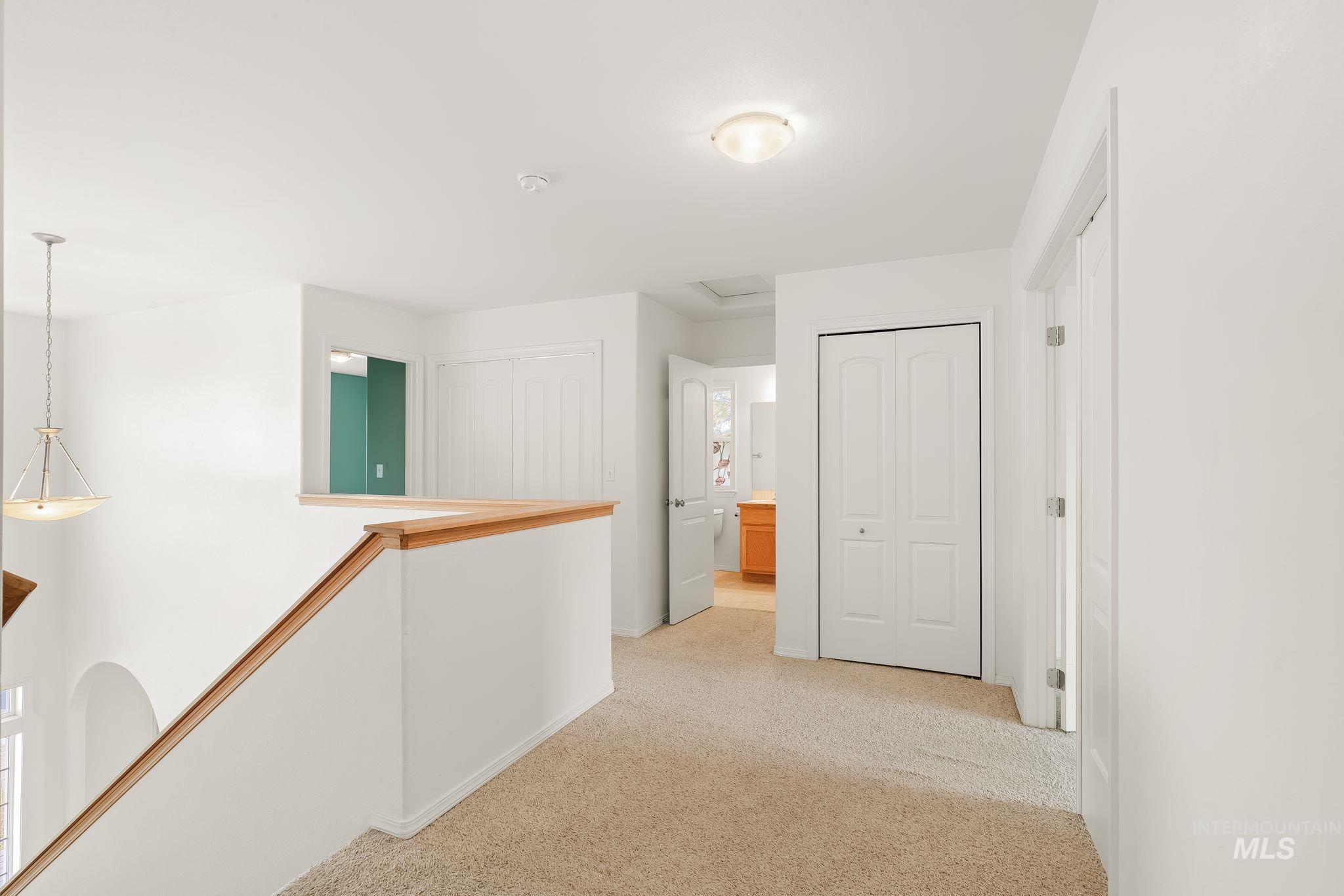 225 Sanna Court, Pullman, Washington 99163, 4 Bedrooms, 3 Bathrooms, Residential For Sale, Price $585,000,MLS 99000139