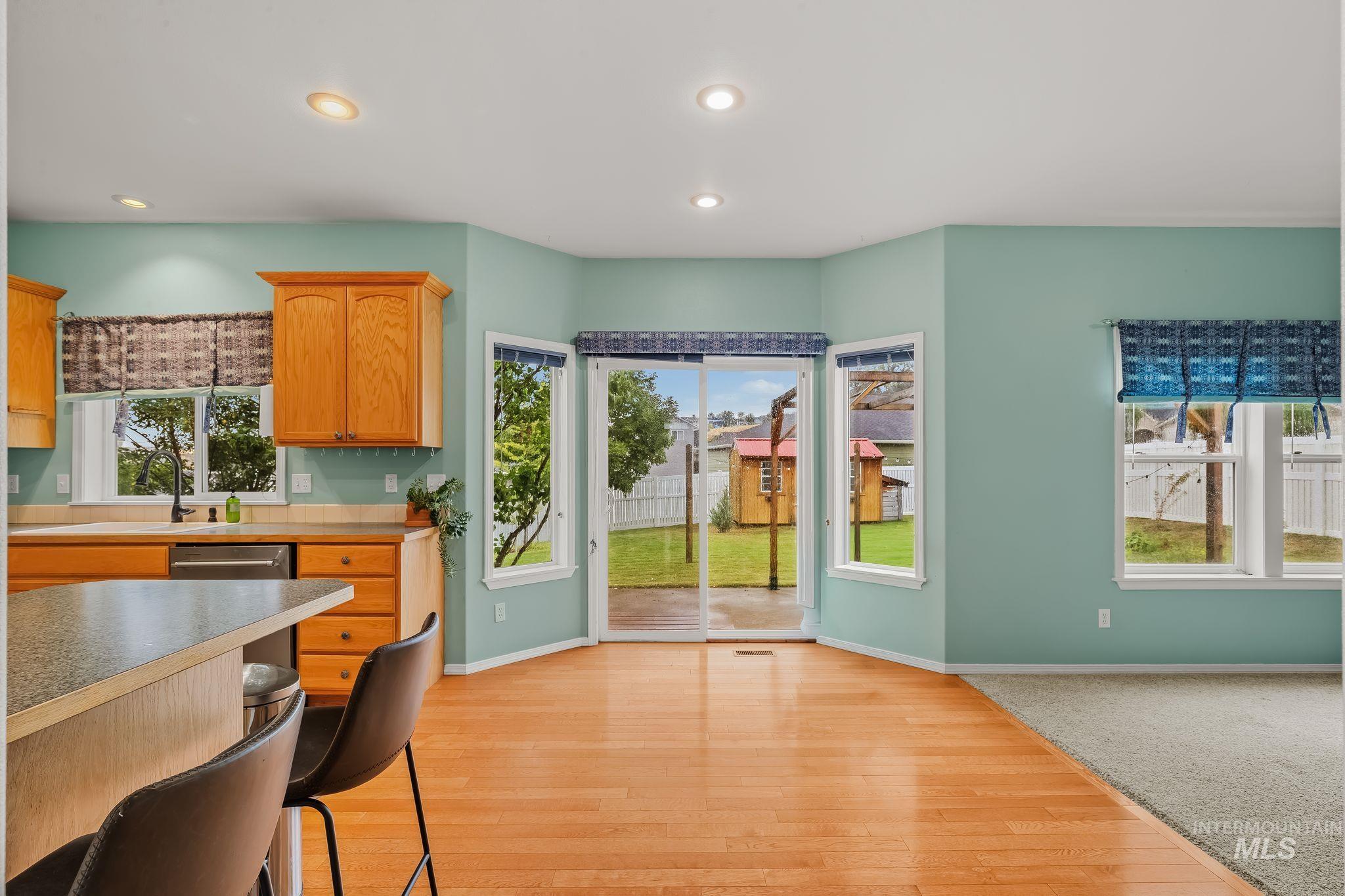 225 Sanna Court, Pullman, Washington 99163, 4 Bedrooms, 3 Bathrooms, Residential For Sale, Price $585,000,MLS 99000139