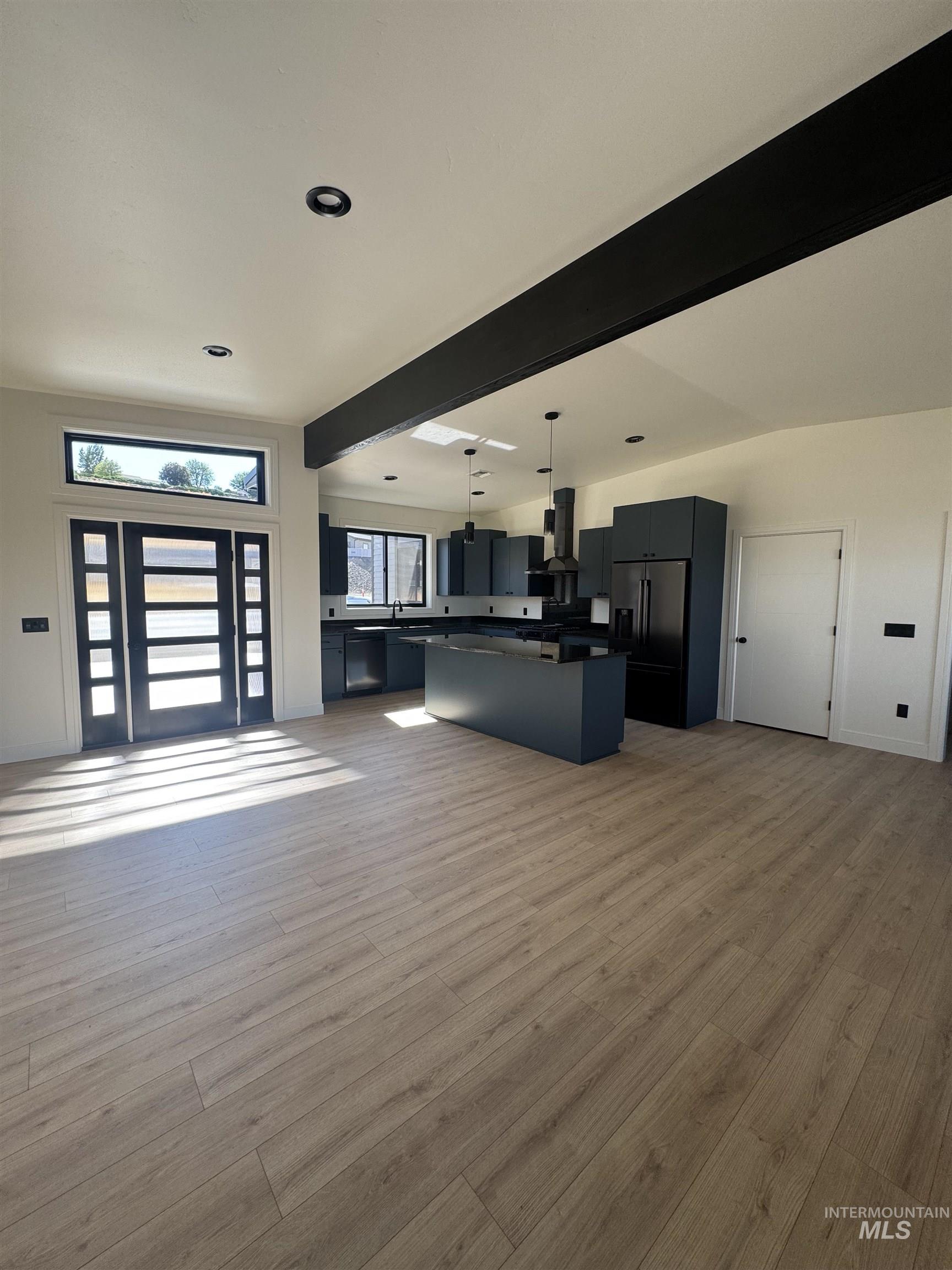 1668 Bennett Hill Drive, Clarkston, Washington 99403, 3 Bedrooms, 2 Bathrooms, Residential For Sale, Price $635,000,MLS 99000142