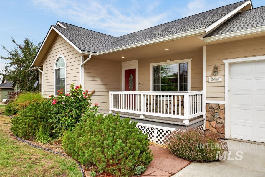 2406 Shelby Ln., Moscow, Idaho 83843, 4 Bedrooms, 3 Bathrooms, Residential For Sale, Price $584,000,MLS 99000143