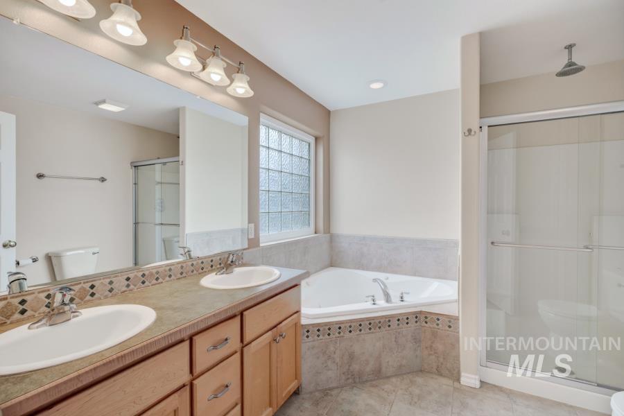 2406 Shelby Ln., Moscow, Idaho 83843, 4 Bedrooms, 3 Bathrooms, Residential For Sale, Price $584,000,MLS 99000143