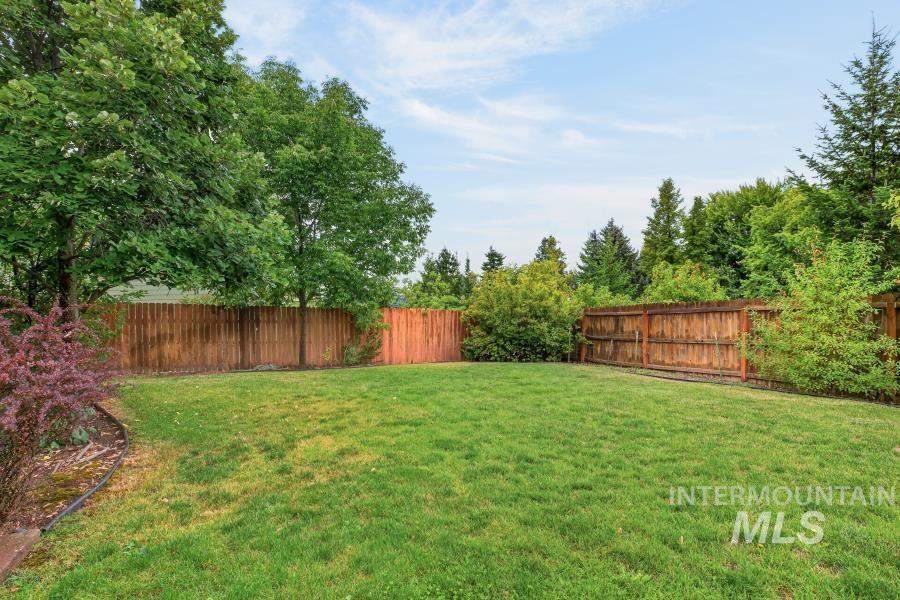 2406 Shelby Ln., Moscow, Idaho 83843, 4 Bedrooms, 3 Bathrooms, Residential For Sale, Price $584,000,MLS 99000143