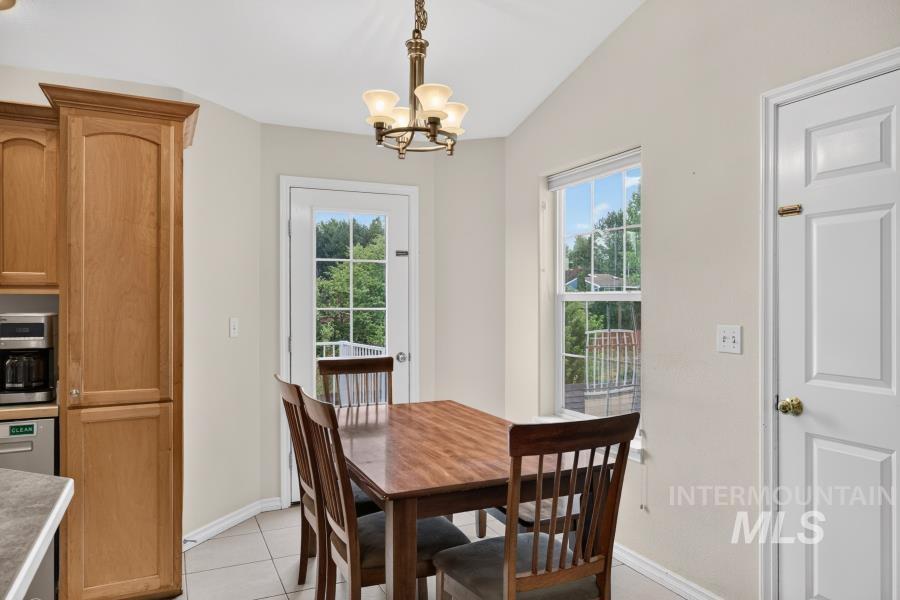 2406 Shelby Ln., Moscow, Idaho 83843, 4 Bedrooms, 3 Bathrooms, Residential For Sale, Price $584,000,MLS 99000143