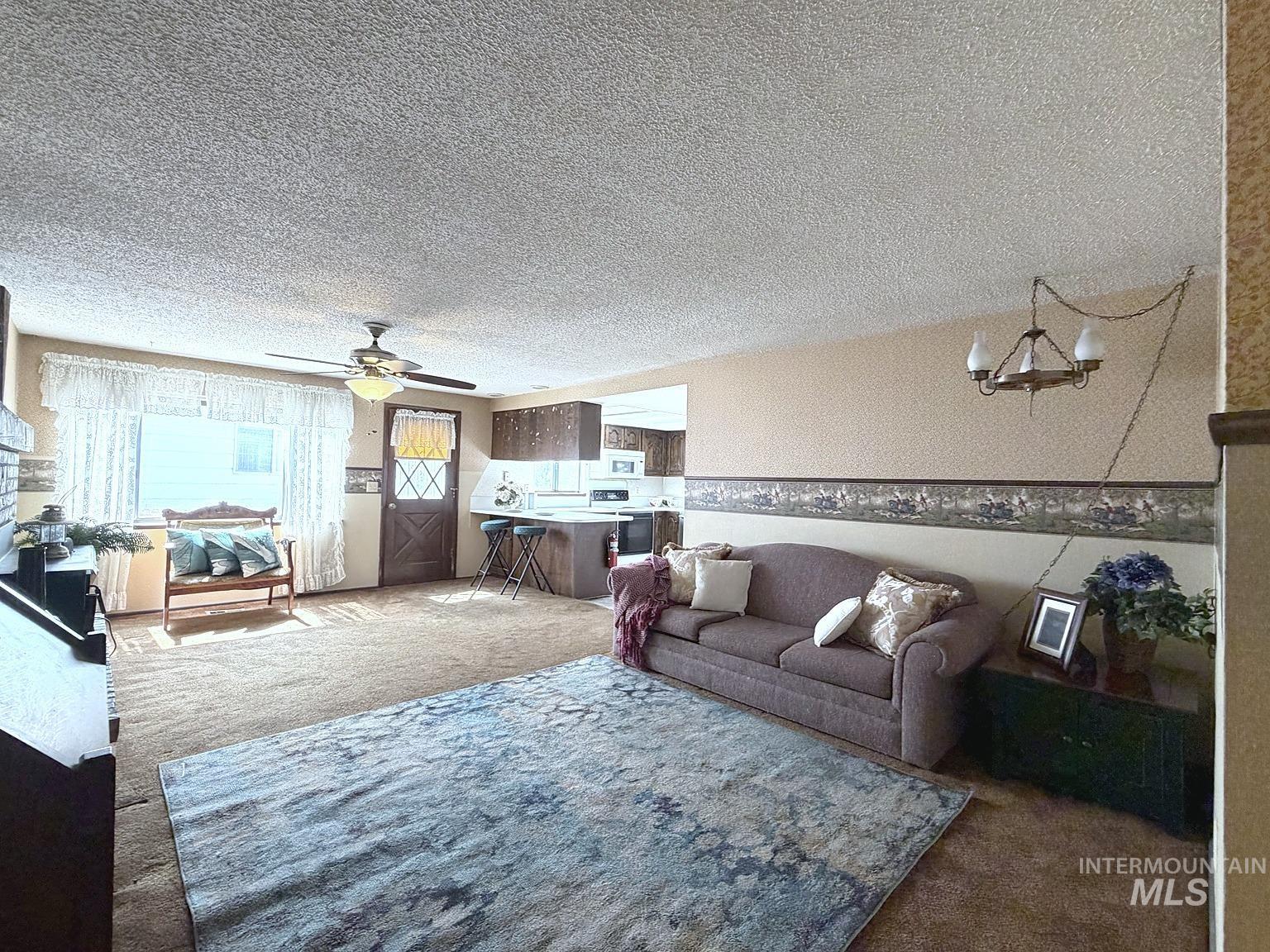 2410 S 10th Ave, Caldwell, Idaho 83605, 3 Bedrooms, 2 Bathrooms, Residential For Sale, Price $389,000,MLS 99000144