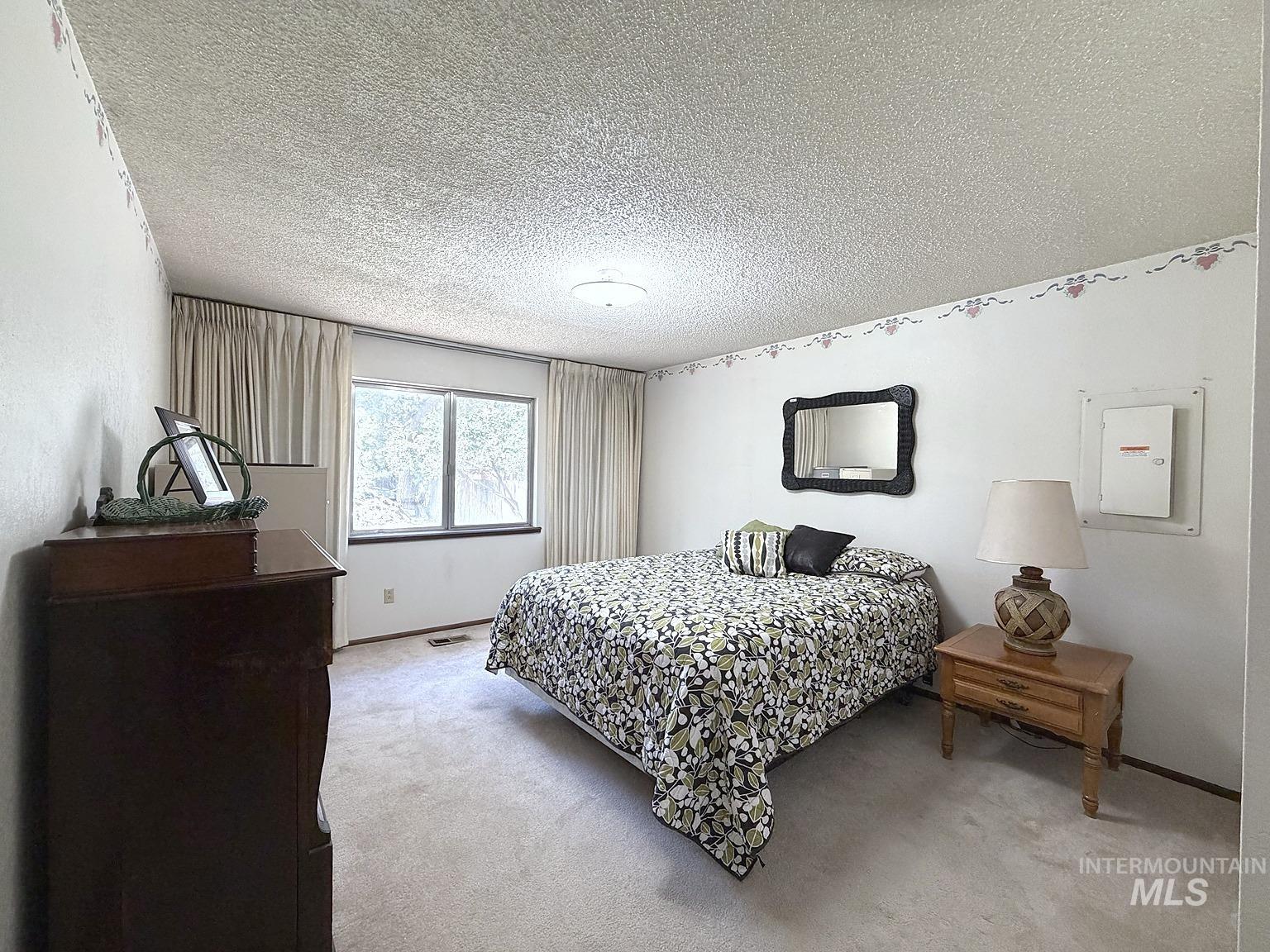 2410 S 10th Ave, Caldwell, Idaho 83605, 3 Bedrooms, 2 Bathrooms, Residential For Sale, Price $389,000,MLS 99000144