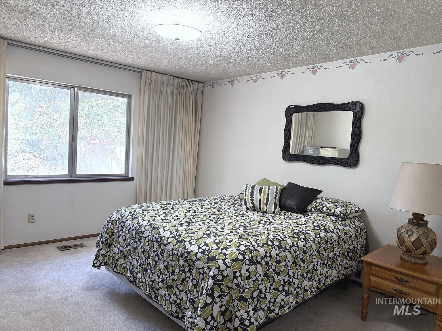 2410 S 10th Ave, Caldwell, Idaho 83605, 3 Bedrooms, 2 Bathrooms, Residential For Sale, Price $389,000,MLS 99000144