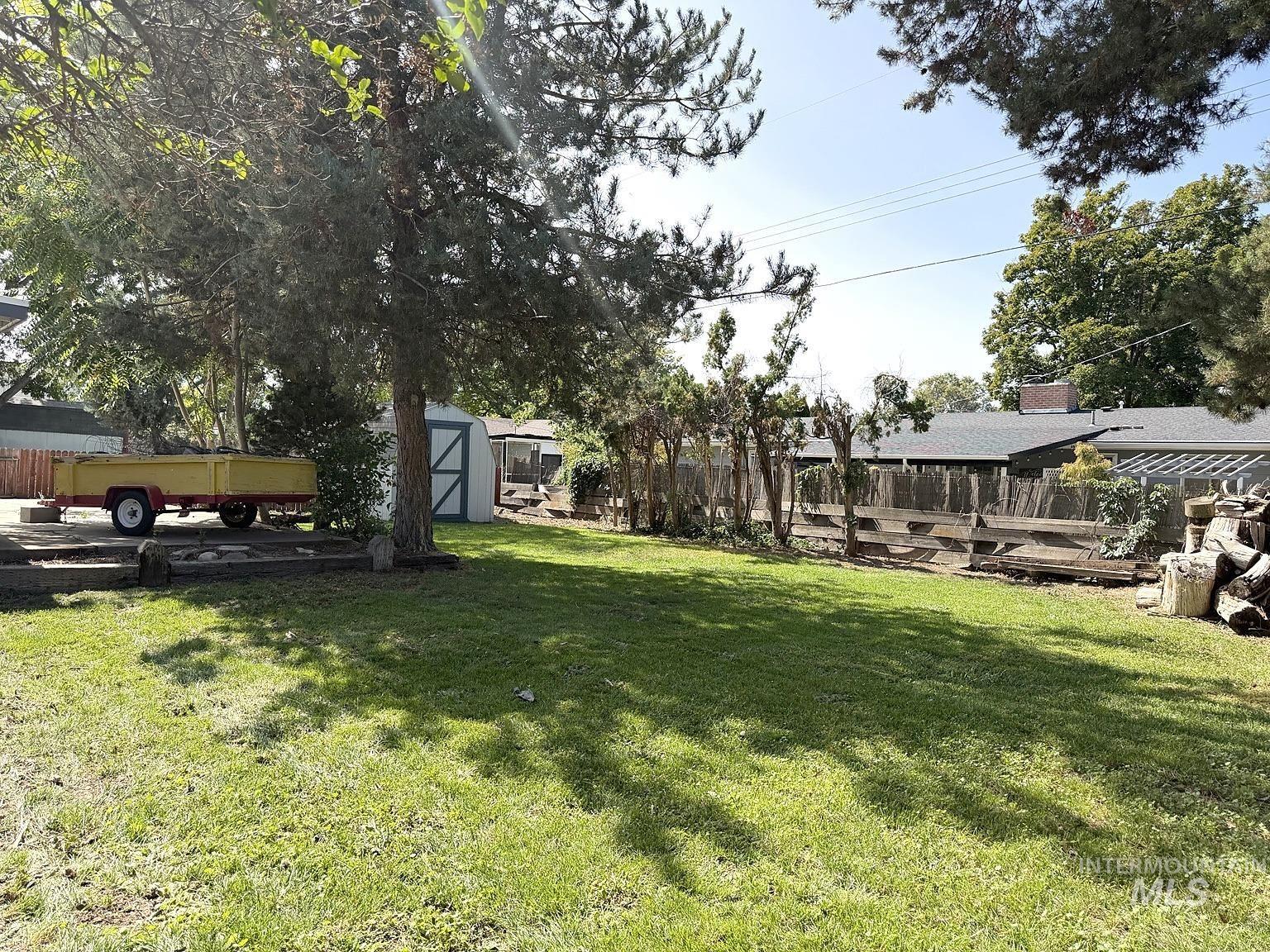 2410 S 10th Ave, Caldwell, Idaho 83605, 3 Bedrooms, 2 Bathrooms, Residential For Sale, Price $389,000,MLS 99000144
