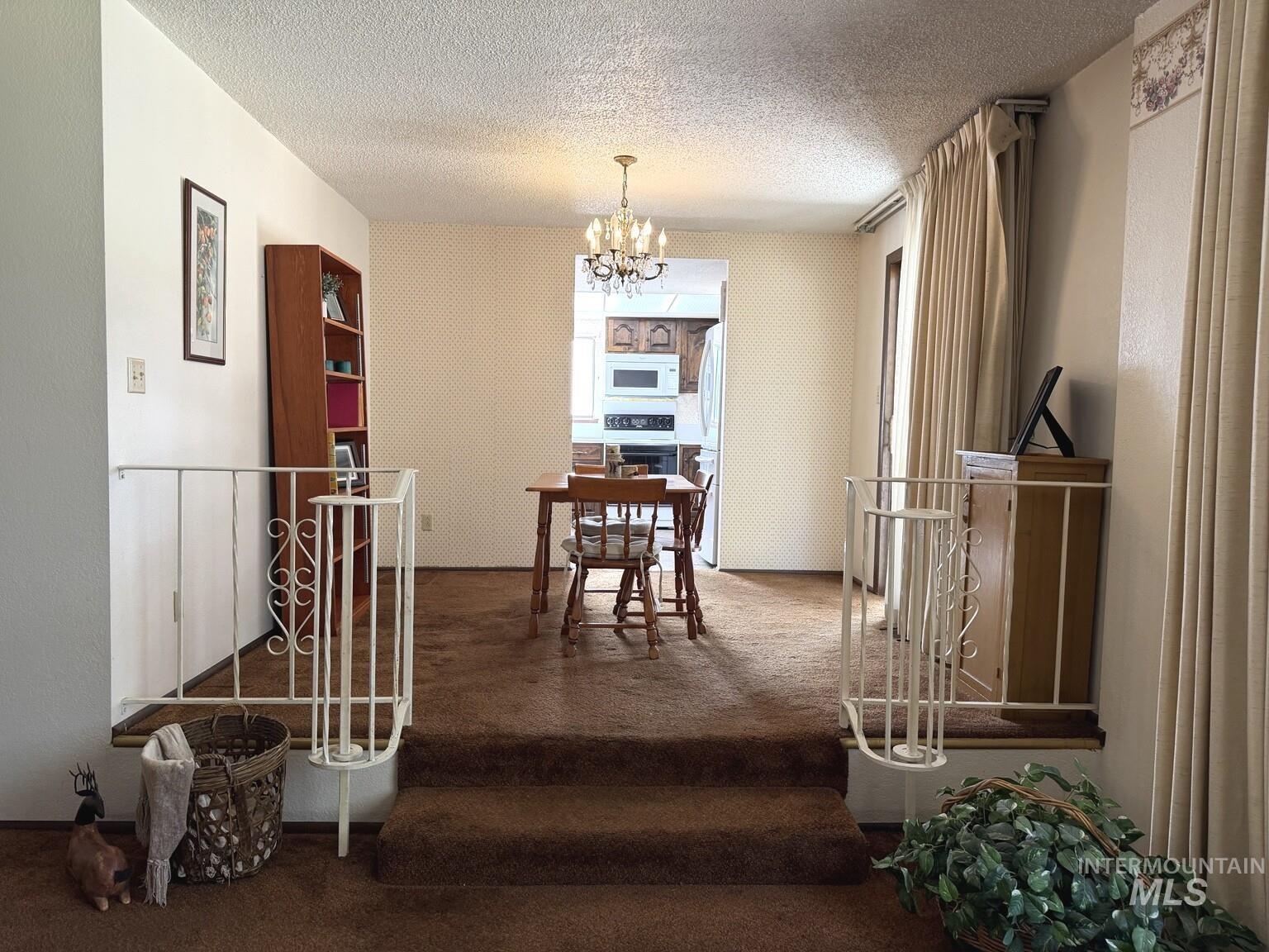 2410 S 10th Ave, Caldwell, Idaho 83605, 3 Bedrooms, 2 Bathrooms, Residential For Sale, Price $389,000,MLS 99000144