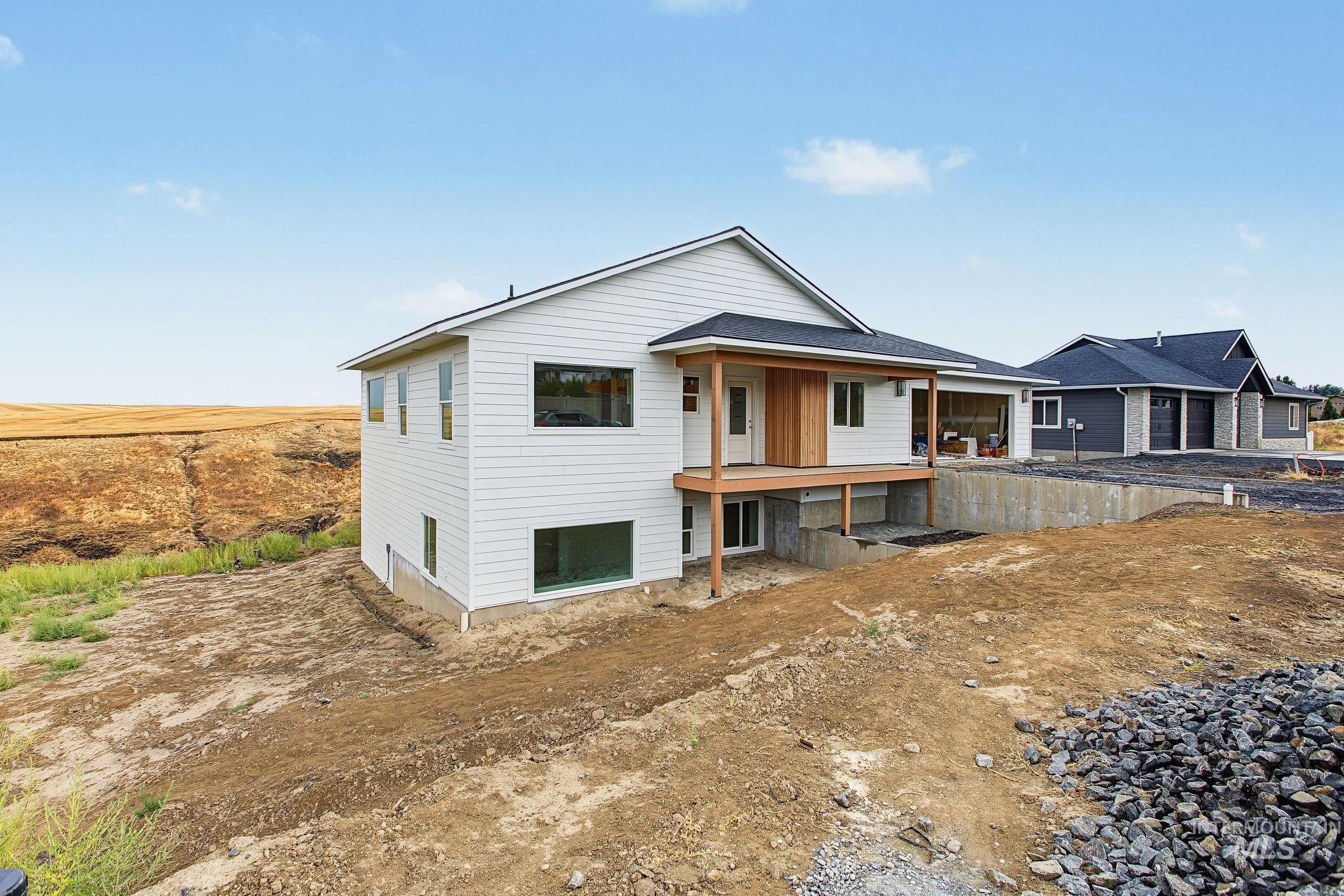 3217 Hidden Valley Loop, Lewiston, Idaho 83501, 4 Bedrooms, 3 Bathrooms, Residential For Sale, Price $729,900,MLS 99000145