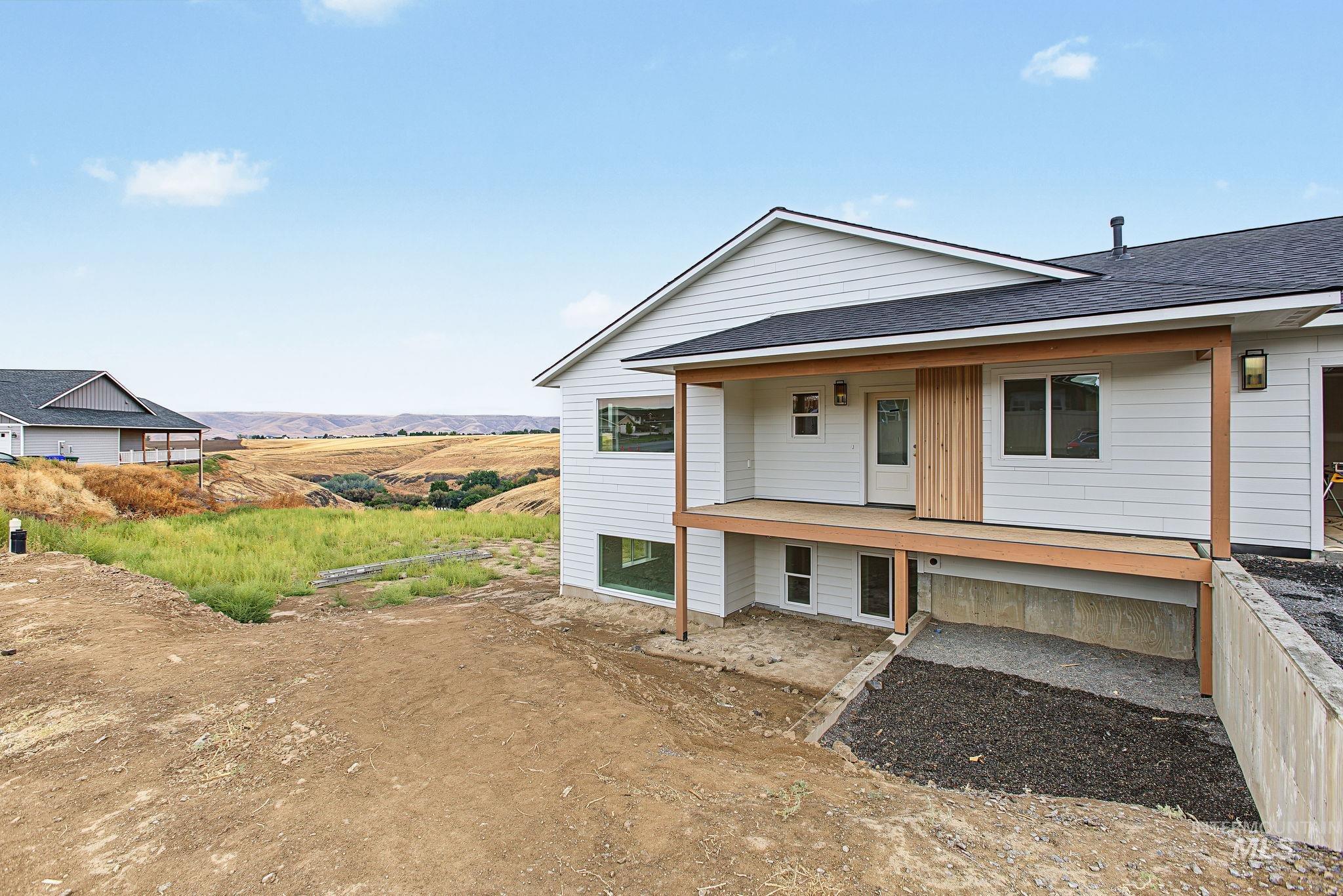 3217 Hidden Valley Loop, Lewiston, Idaho 83501, 4 Bedrooms, 3 Bathrooms, Residential For Sale, Price $729,900,MLS 99000145