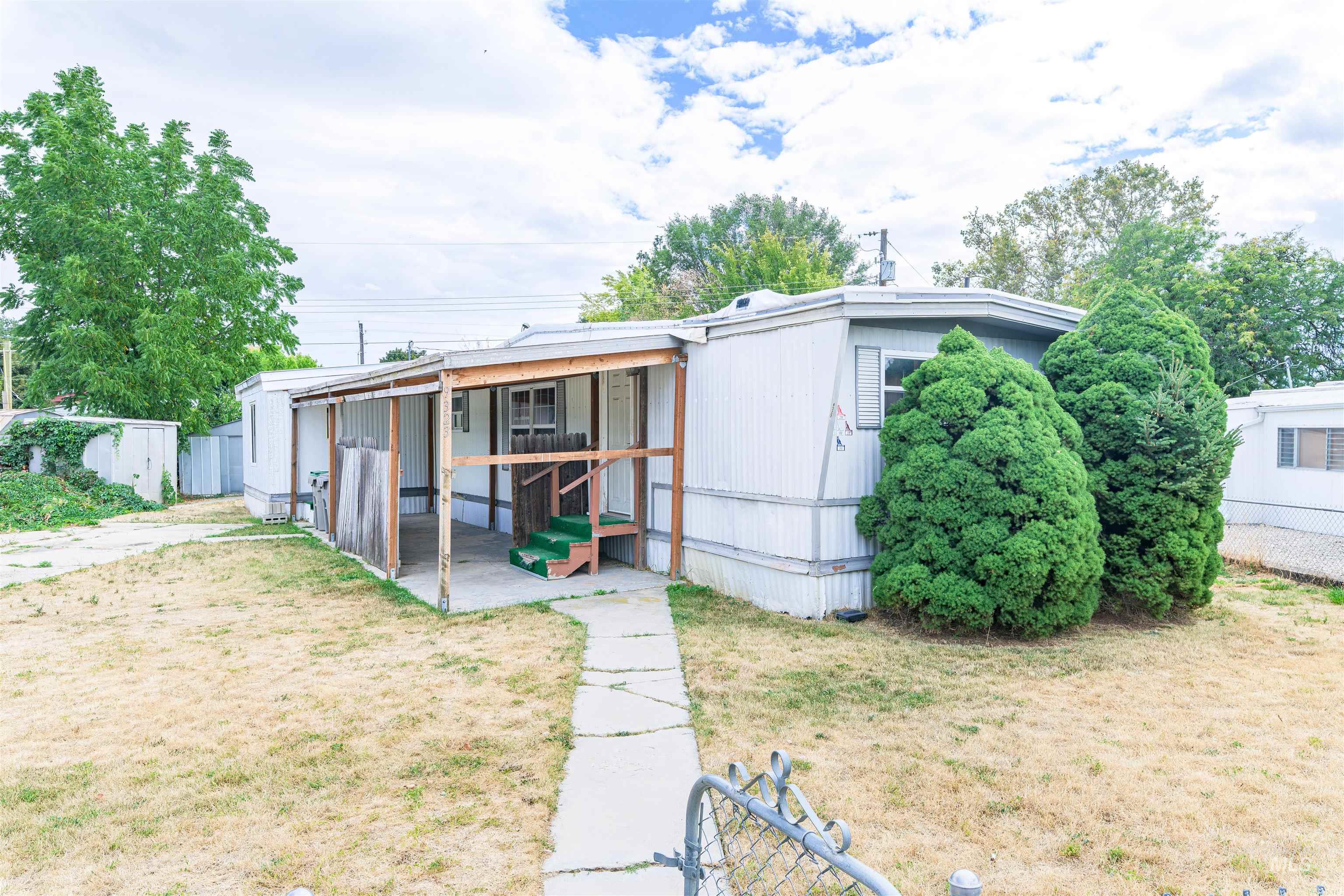 9323 W Florence St, Boise, Idaho 83704, 3 Bedrooms, 1 Bathroom, Residential For Sale, Price $185,000,MLS 99000150