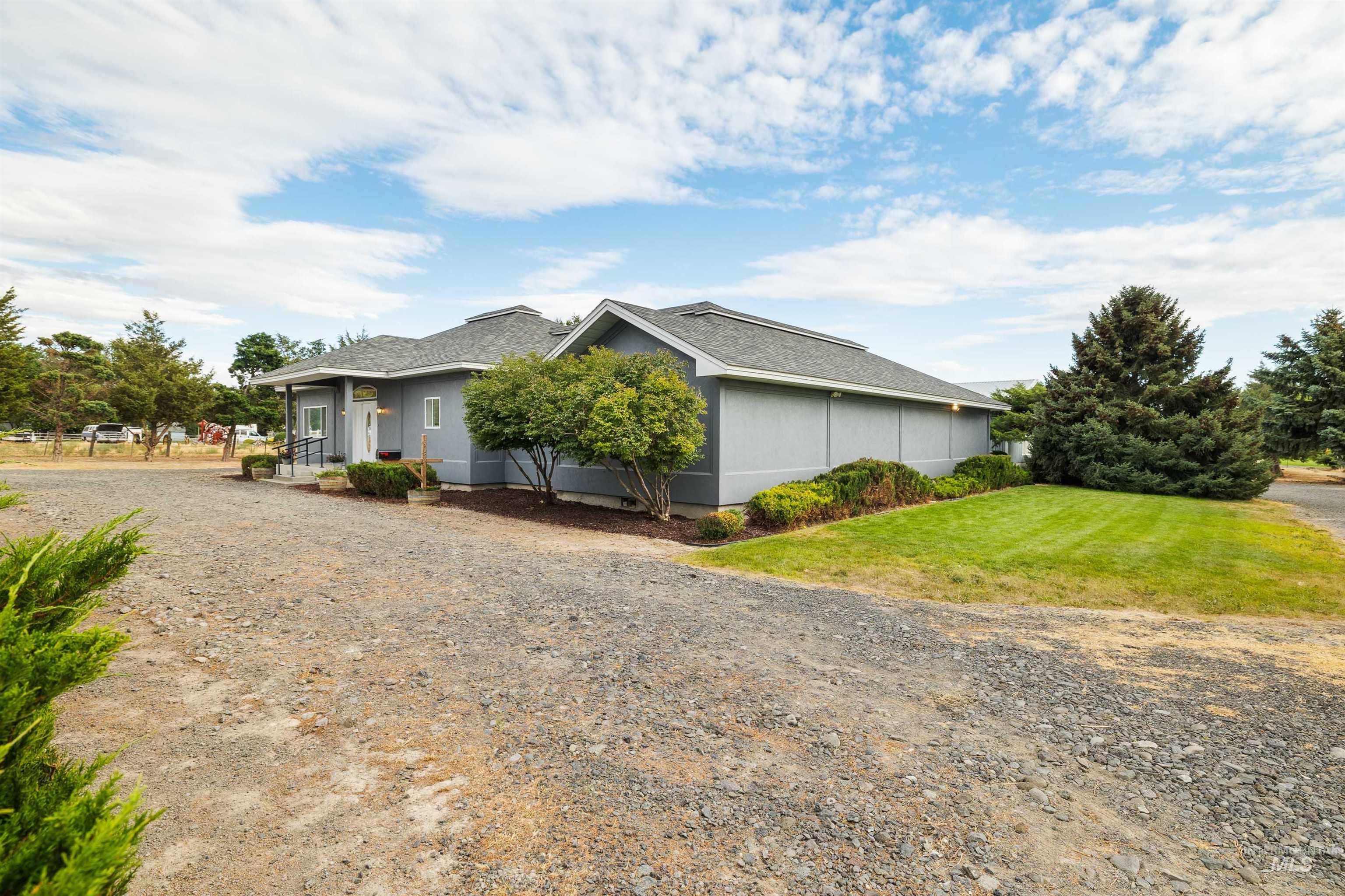 1905 E 3100 S, Wendell, Idaho 83355, 3 Bedrooms, 2 Bathrooms, Residential For Sale, Price $549,900, 99000163