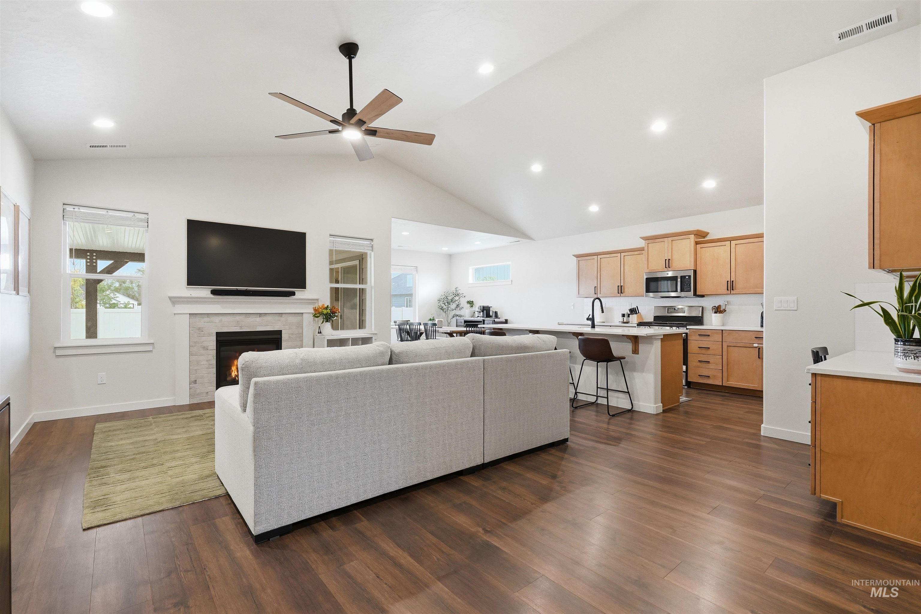 4619 Henley St., Caldwell, Idaho 83605, 4 Bedrooms, 2 Bathrooms, Residential For Sale, Price $454,900, 99000165