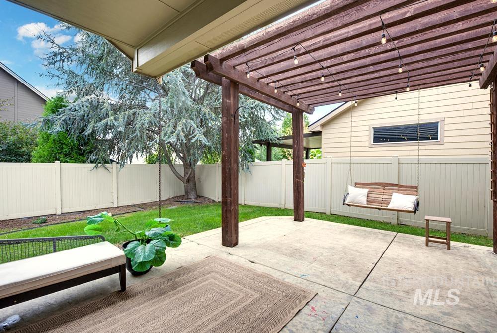 1315 W Cobblefield St, Meridian, Idaho 83646, 4 Bedrooms, 2.5 Bathrooms, Residential For Sale, Price $549,000, 99000167
