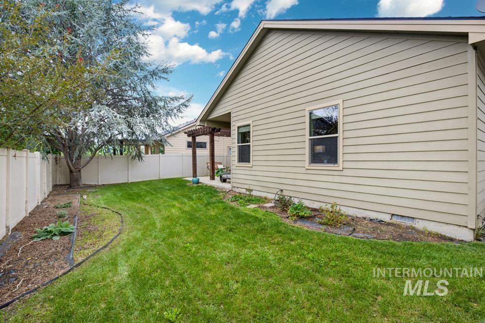 1315 W Cobblefield St, Meridian, Idaho 83646, 4 Bedrooms, 2.5 Bathrooms, Residential For Sale, Price $549,000, 99000167