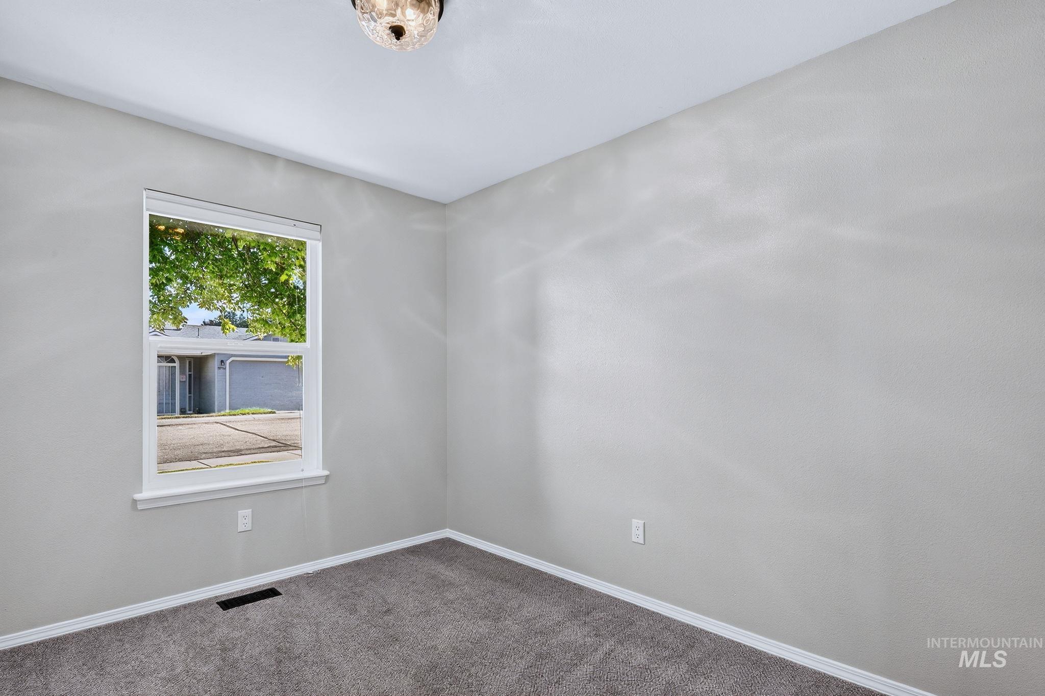 3729 S Peoria Way, Meridian, Idaho 83642, 3 Bedrooms, 2 Bathrooms, Residential For Sale, Price $445,000, 99000170