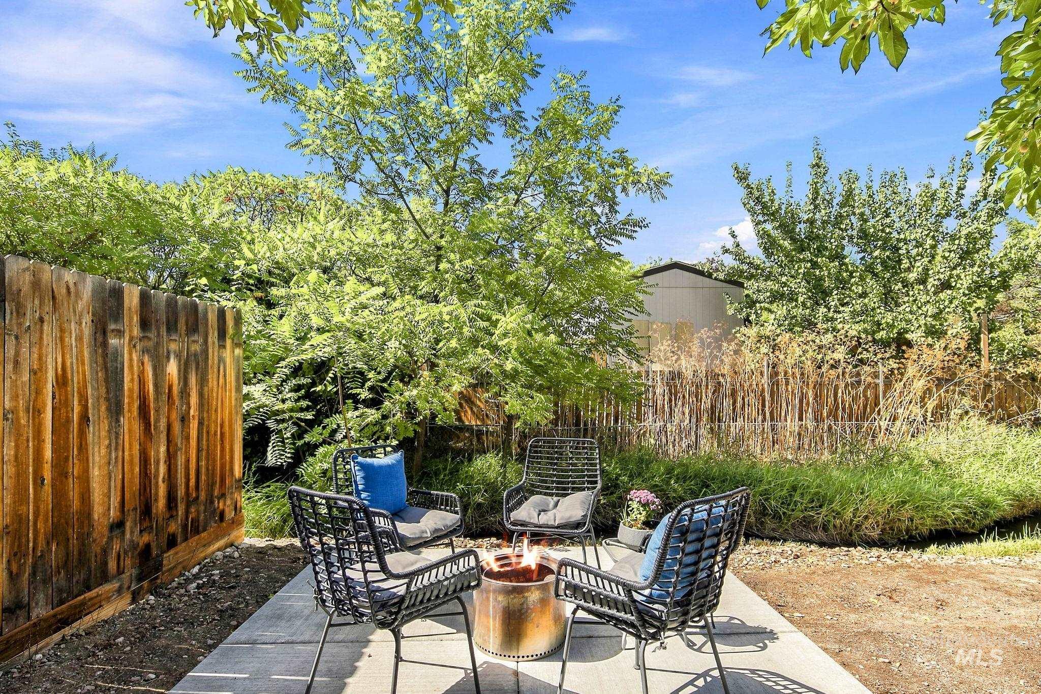 3729 S Peoria Way, Meridian, Idaho 83642, 3 Bedrooms, 2 Bathrooms, Residential For Sale, Price $445,000, 99000170