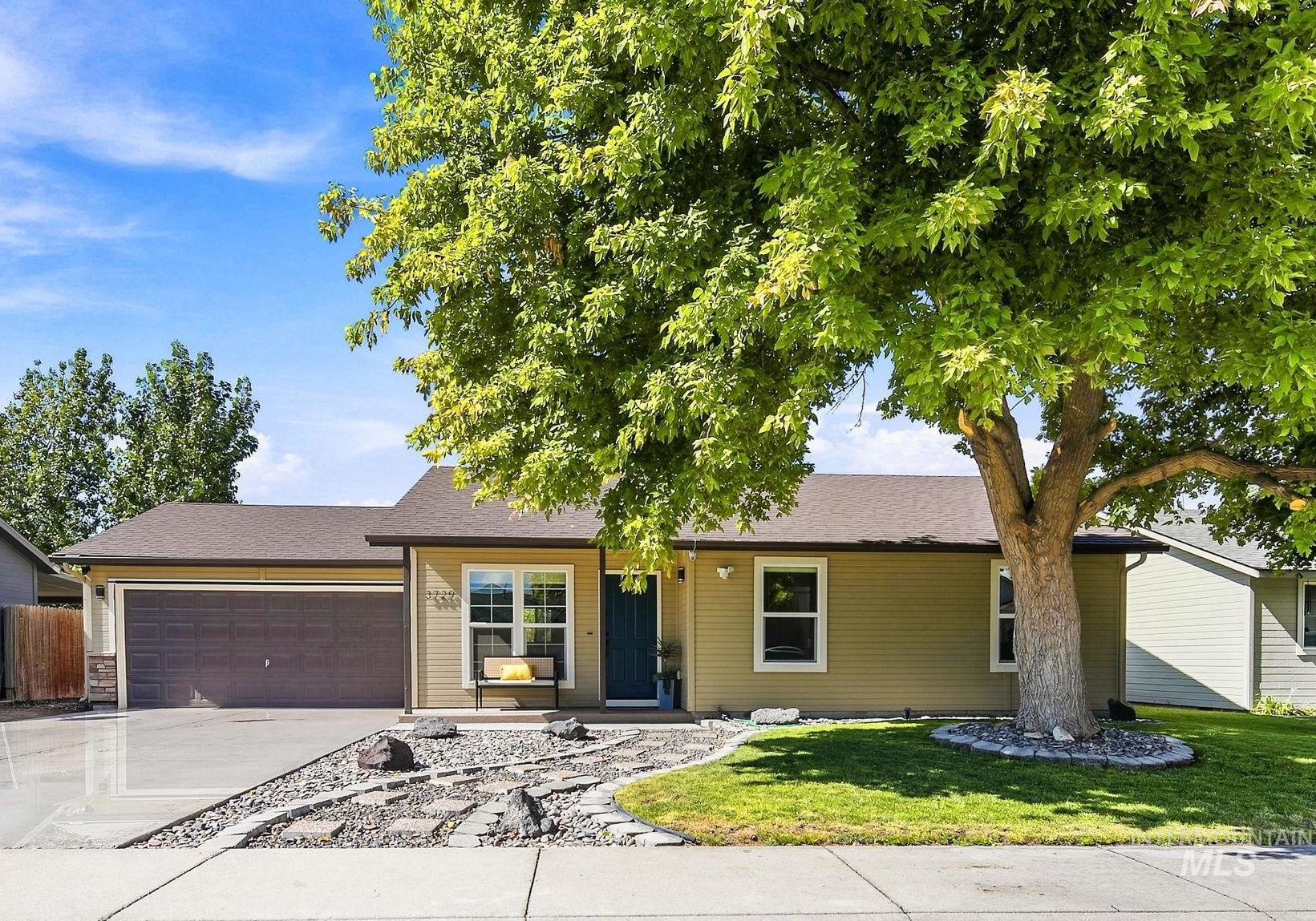 3729 S Peoria Way, Meridian, Idaho 83642, 3 Bedrooms, 2 Bathrooms, Residential For Sale, Price $445,000, 99000170