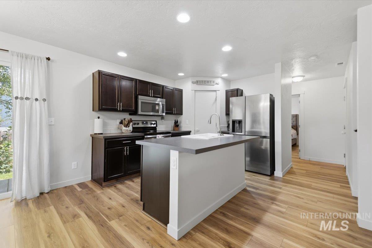 838 E Sicily Ct, Meridian, Idaho 83642, 4 Bedrooms, 2.5 Bathrooms, Residential For Sale, Price $539,990, 99000172