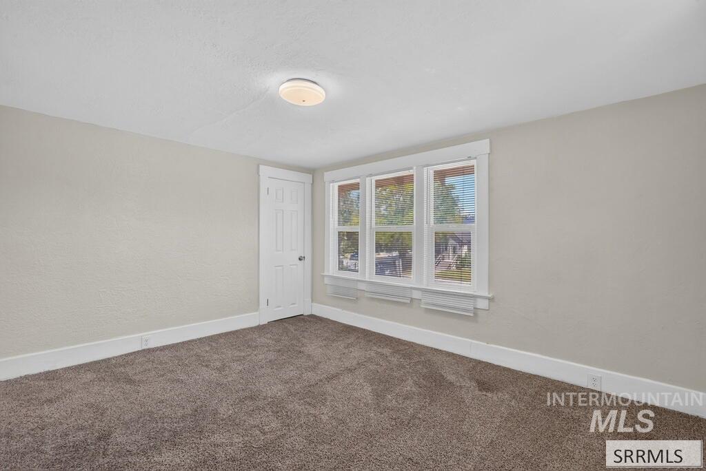 1005 S 4th Avenue, Pocatello, Idaho 83201, 4 Bedrooms, 2 Bathrooms, Residential For Sale, Price $299,000,MLS 99000173