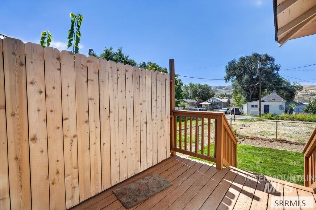 1005 S 4th Avenue, Pocatello, Idaho 83201, 4 Bedrooms, 2 Bathrooms, Residential For Sale, Price $299,000,MLS 99000173