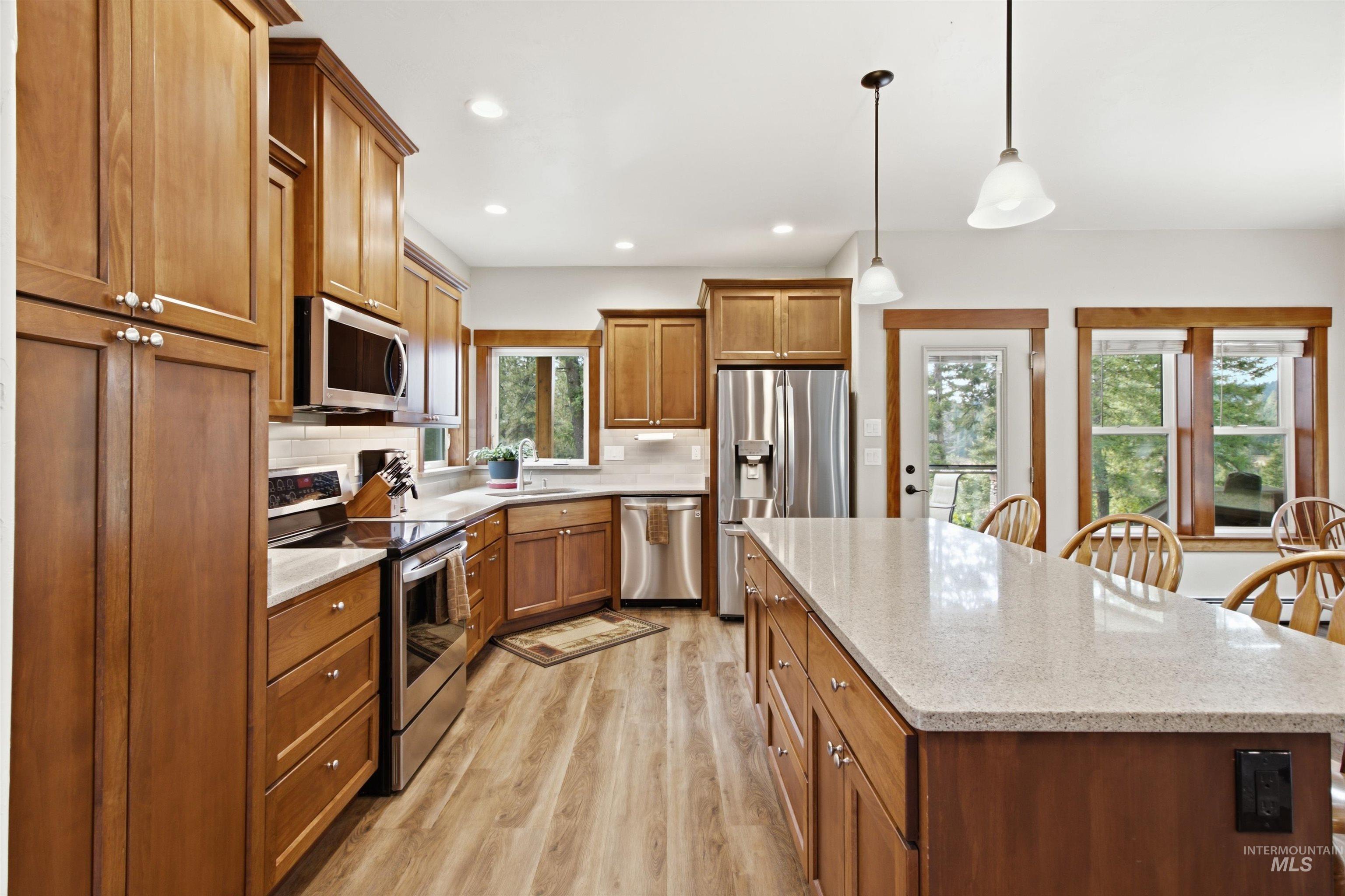 1016 Strong Lane, Potlatch, Idaho 83855, 3 Bedrooms, 2 Bathrooms, Residential For Sale, Price $1,175,000, 99000176