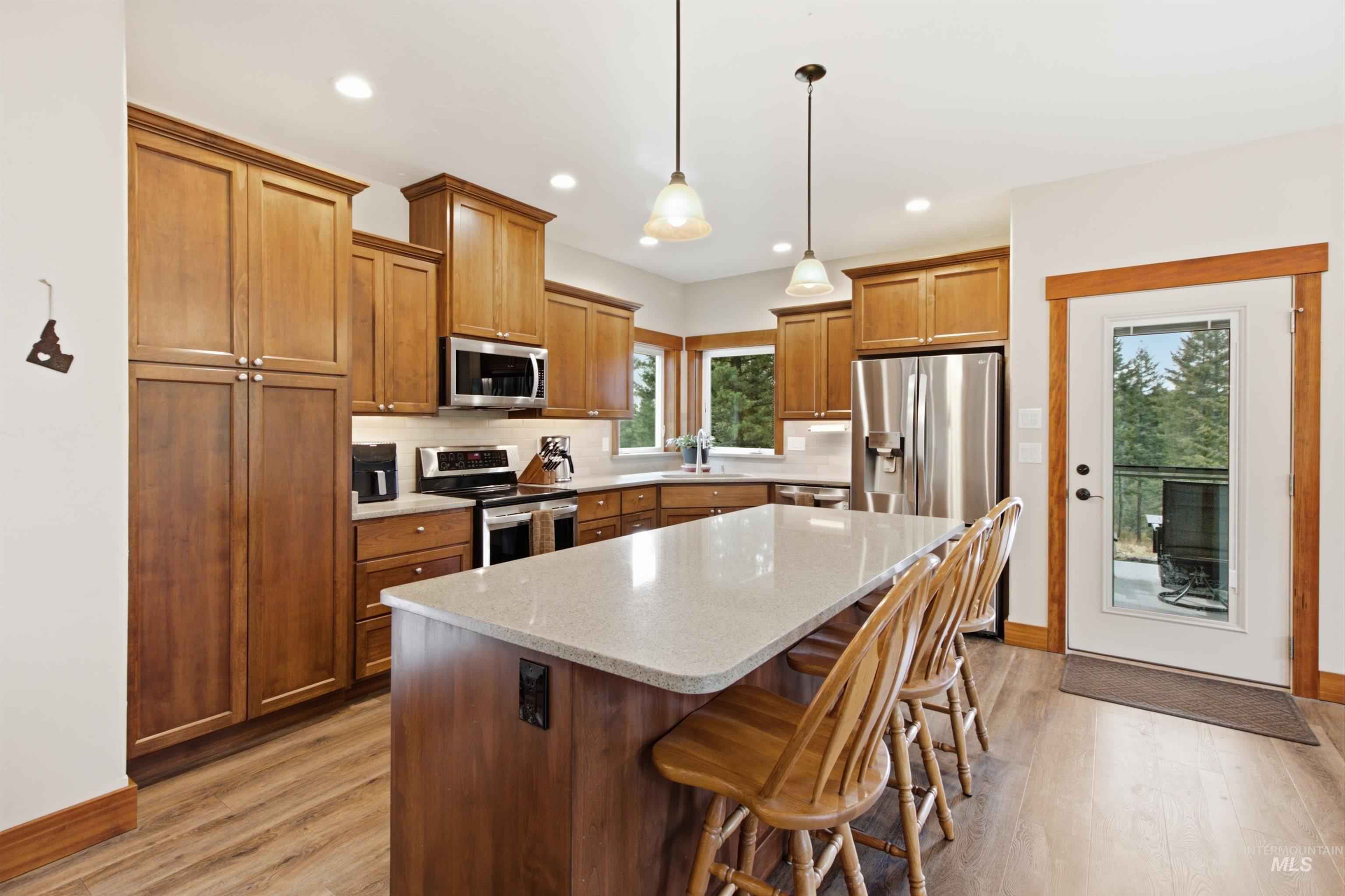1016 Strong Lane, Potlatch, Idaho 83855, 3 Bedrooms, 2 Bathrooms, Residential For Sale, Price $1,175,000, 99000176