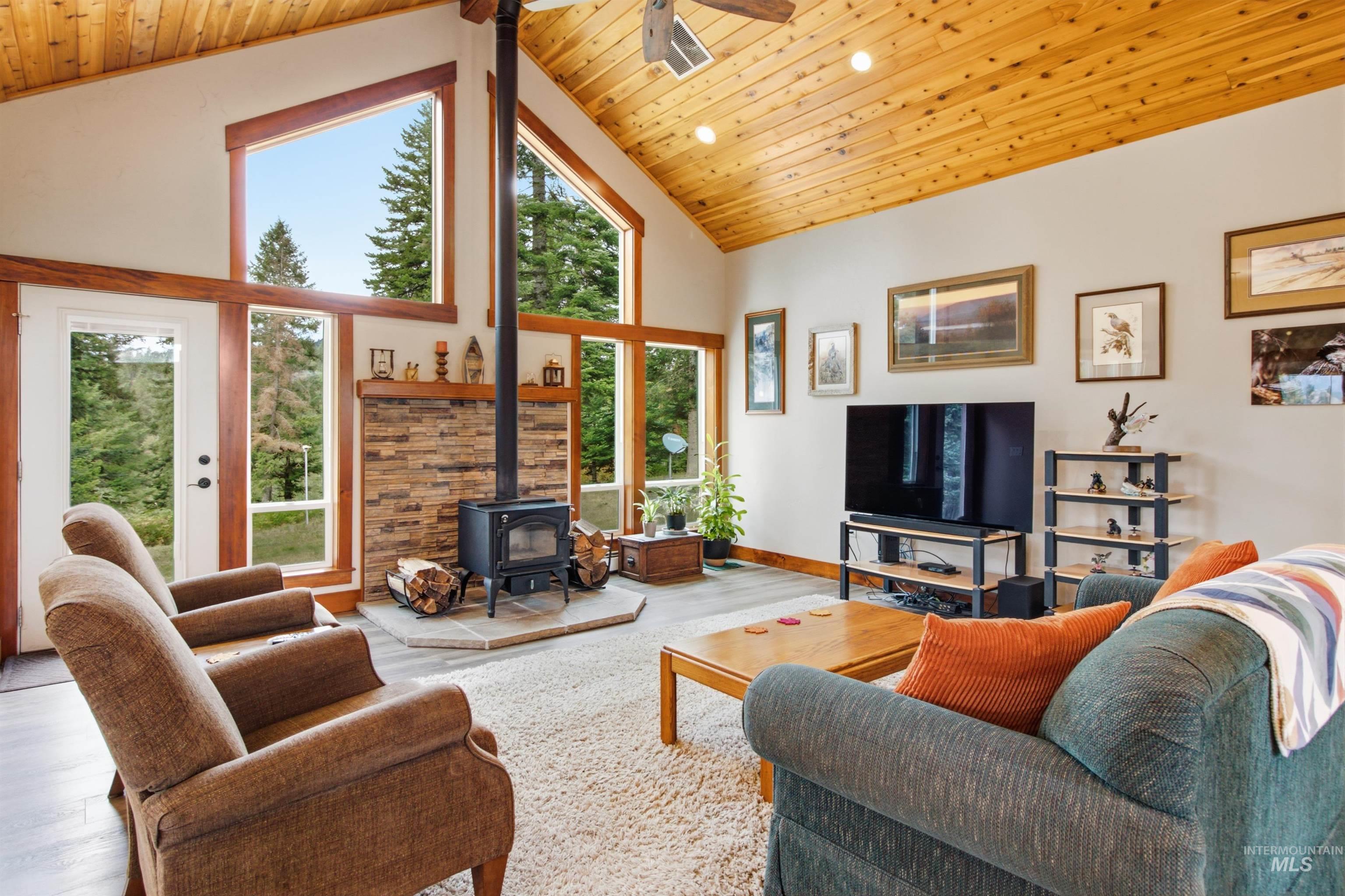 1016 Strong Lane, Potlatch, Idaho 83855, 3 Bedrooms, 2 Bathrooms, Residential For Sale, Price $1,175,000, 99000176