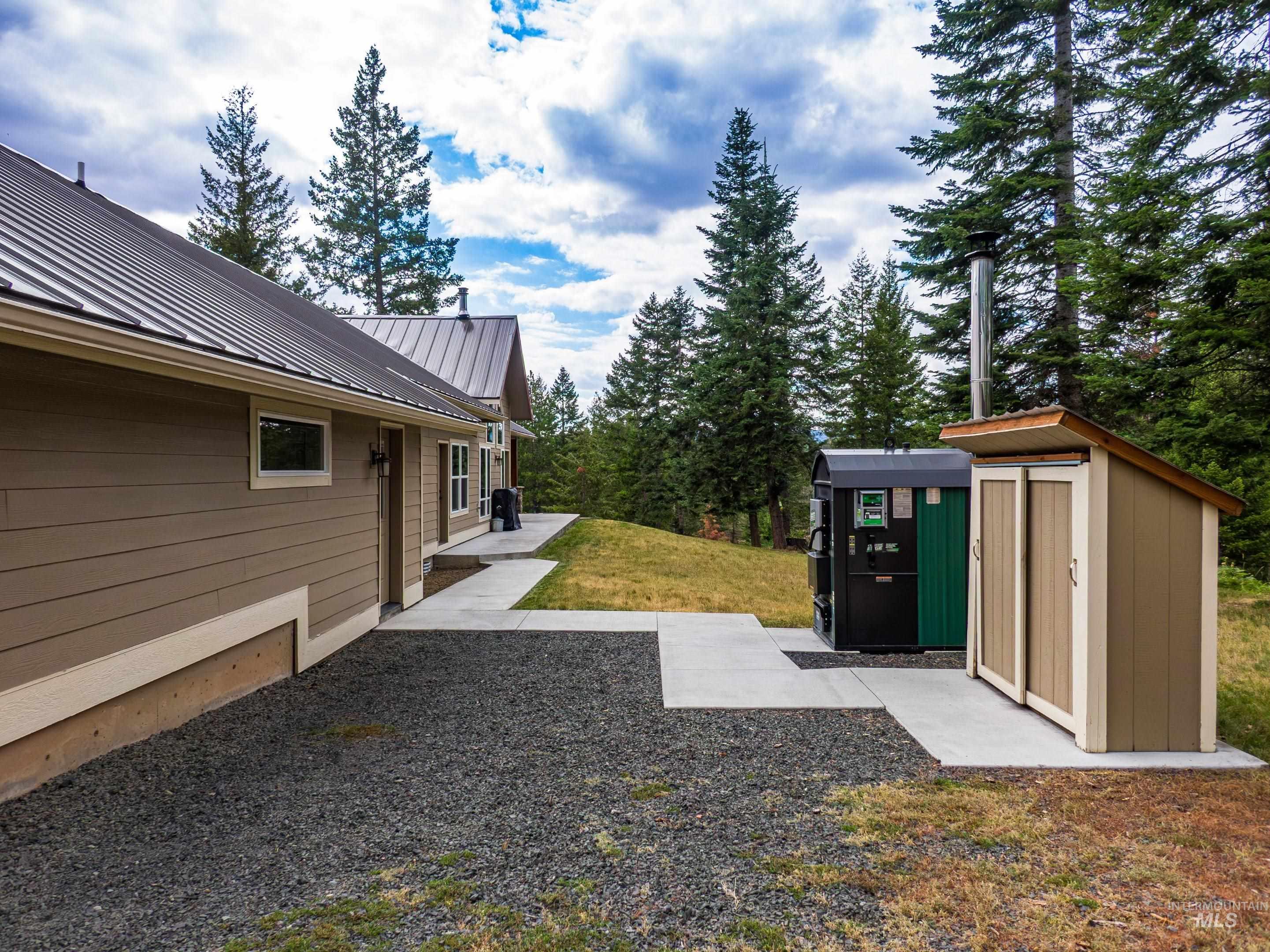 1016 Strong Lane, Potlatch, Idaho 83855, 3 Bedrooms, 2 Bathrooms, Residential For Sale, Price $1,175,000, 99000176