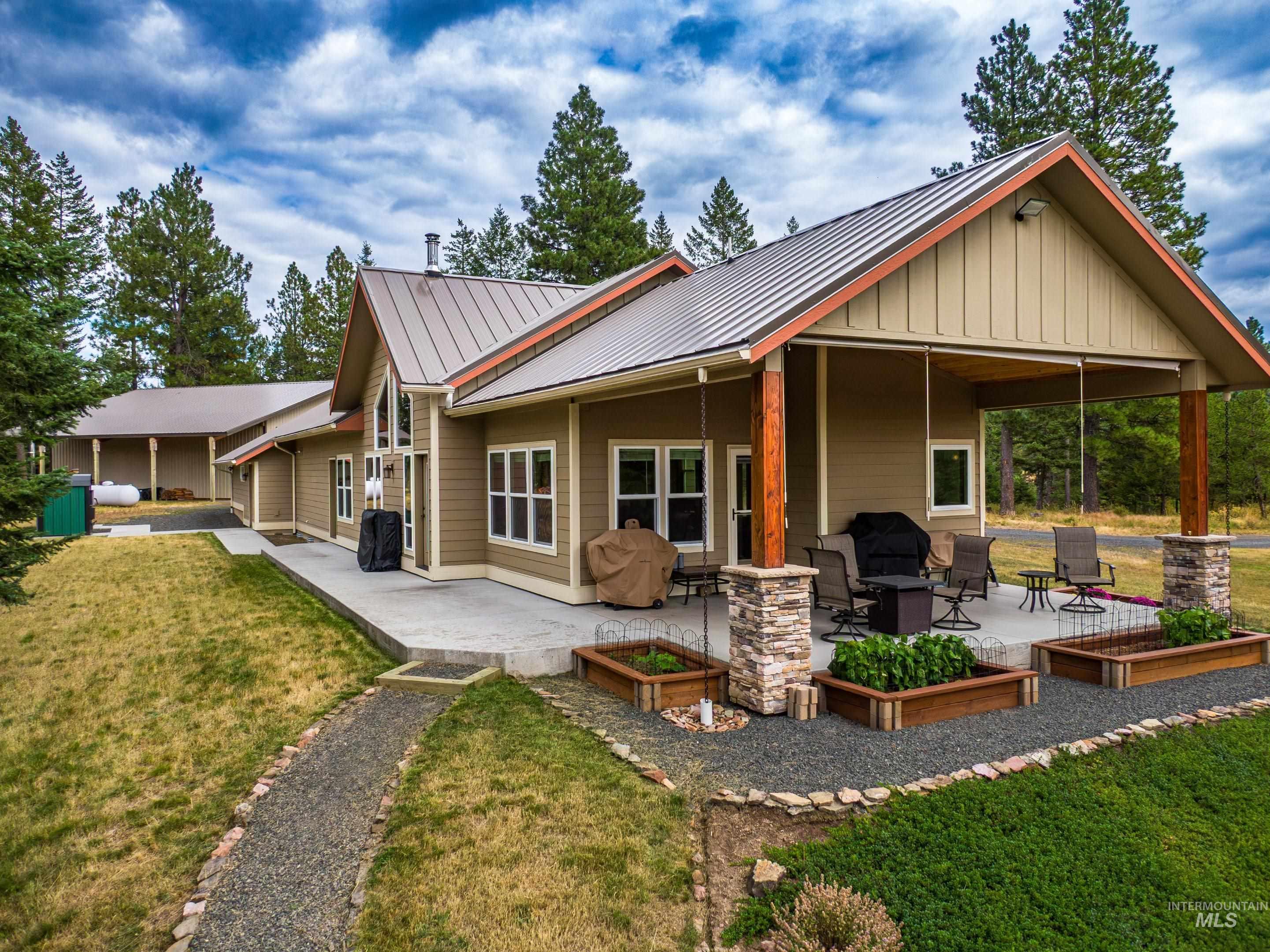1016 Strong Lane, Potlatch, Idaho 83855, 3 Bedrooms, 2 Bathrooms, Residential For Sale, Price $1,175,000, 99000176