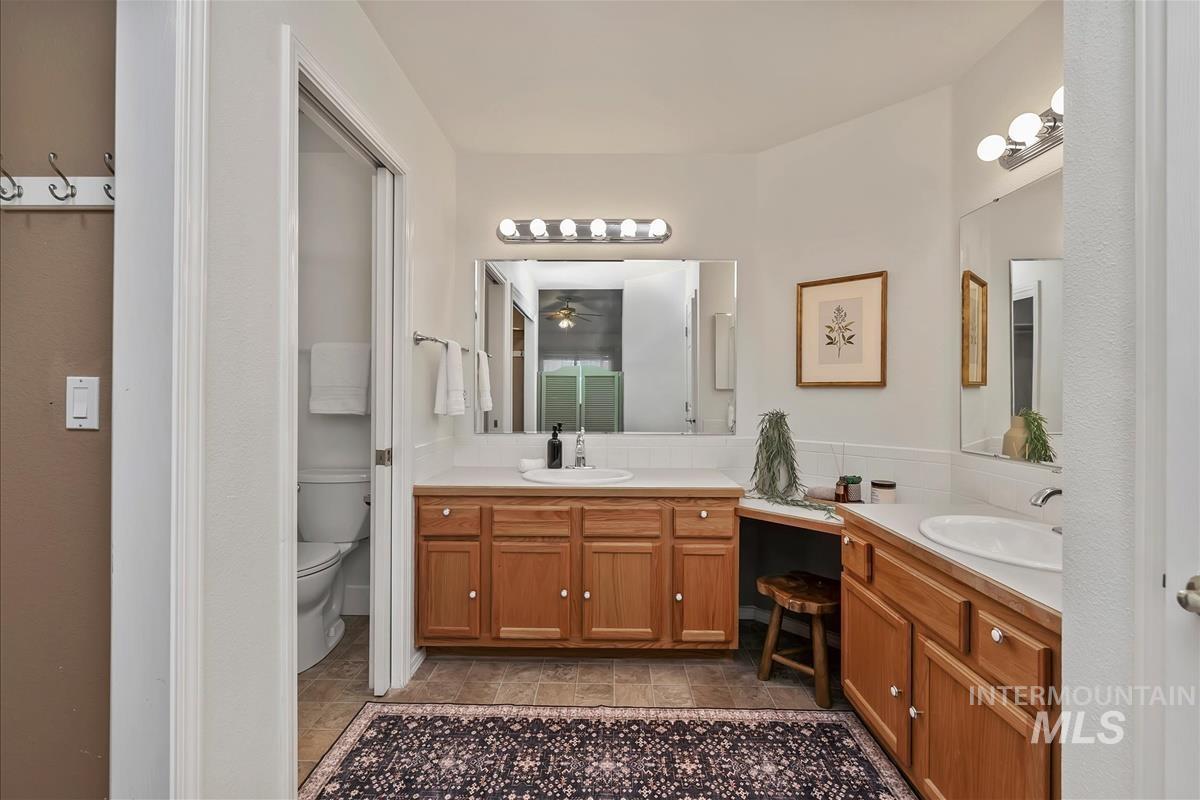 2685 N Englewood Way, Meridian, Idaho 83646, 3 Bedrooms, 2 Bathrooms, Residential For Sale, Price $409,000, 99000177
