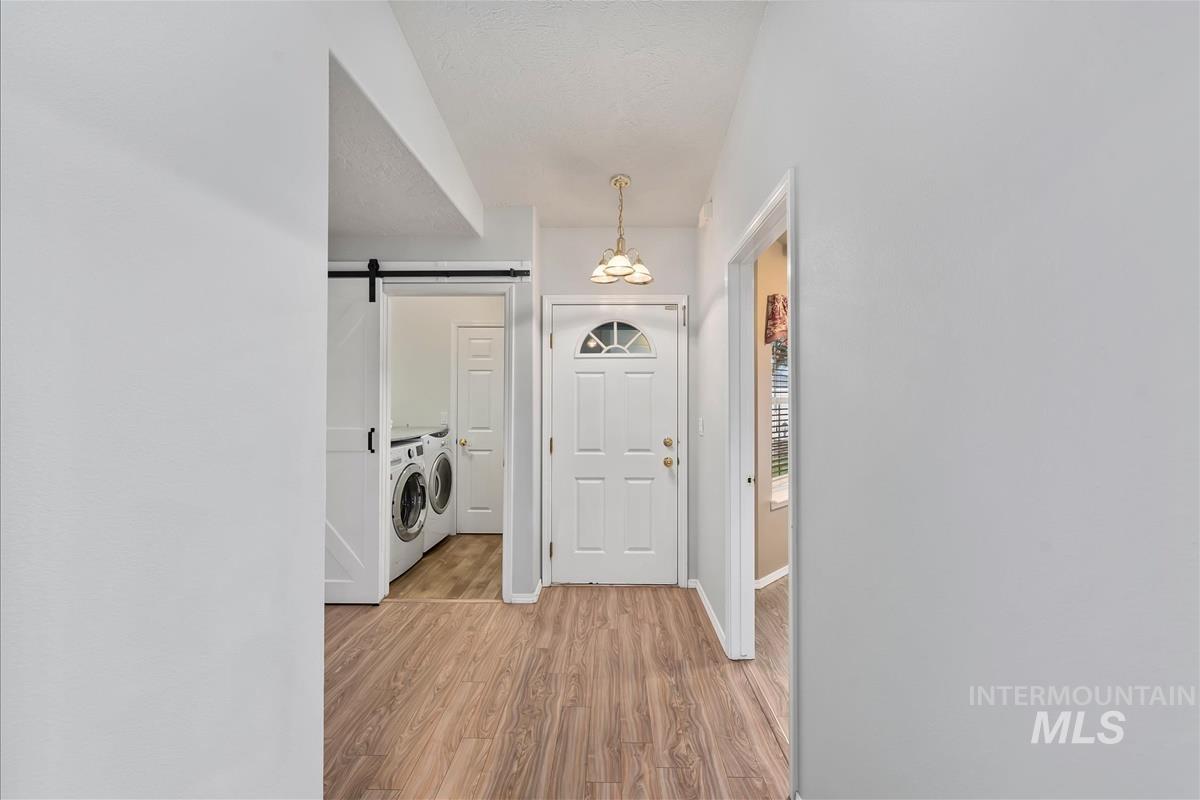 2685 N Englewood Way, Meridian, Idaho 83646, 3 Bedrooms, 2 Bathrooms, Residential For Sale, Price $409,000, 99000177