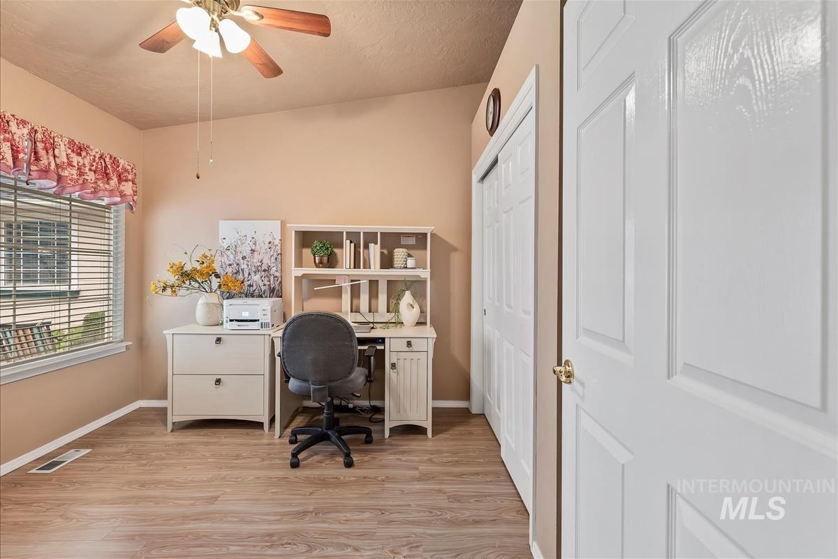 2685 N Englewood Way, Meridian, Idaho 83646, 3 Bedrooms, 2 Bathrooms, Residential For Sale, Price $409,000, 99000177