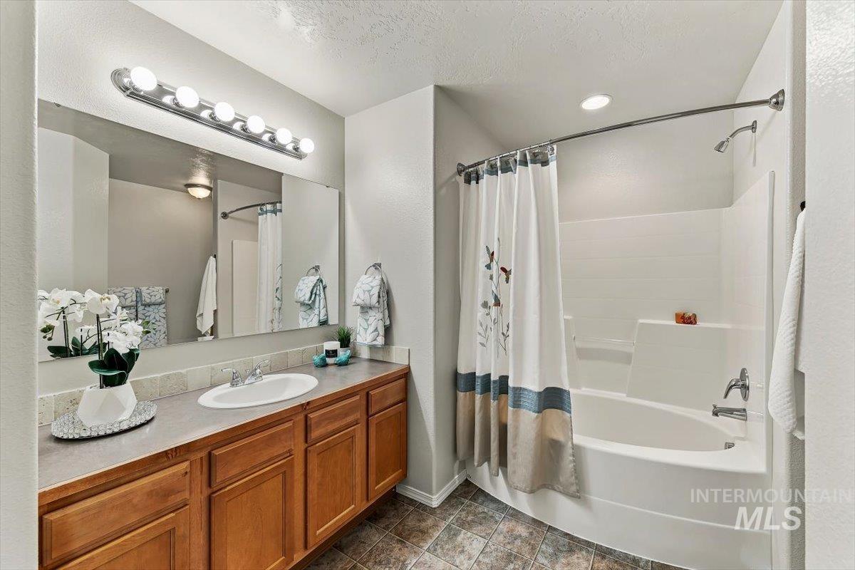 2831 W Stayman Way, Kuna, Idaho 83634, 4 Bedrooms, 2.5 Bathrooms, Residential For Sale, Price $515,000, 99000180
