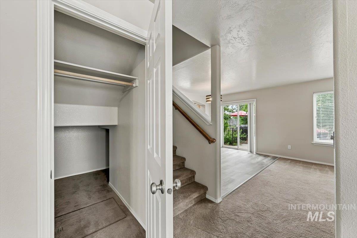 2831 W Stayman Way, Kuna, Idaho 83634, 4 Bedrooms, 2.5 Bathrooms, Residential For Sale, Price $515,000, 99000180